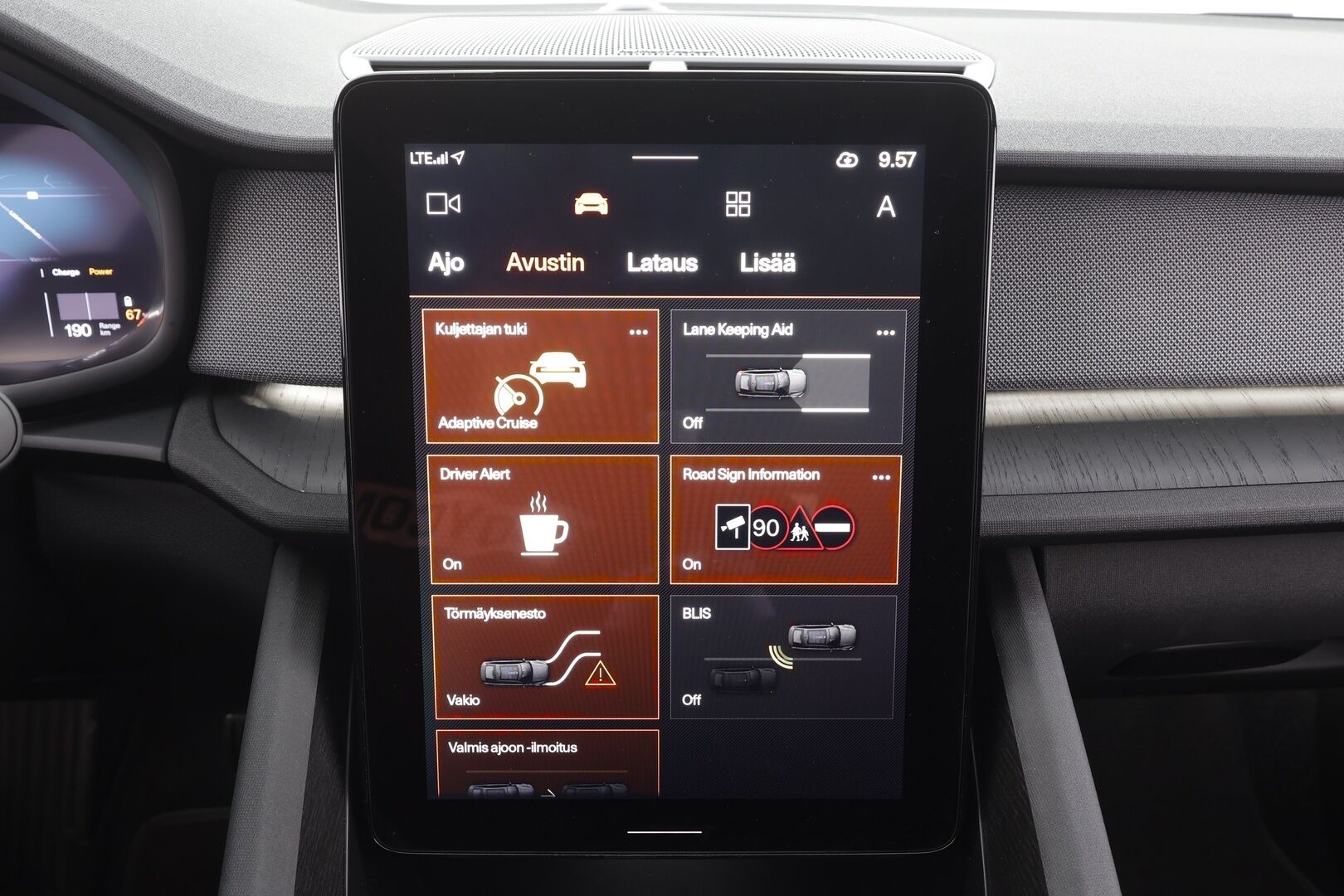 POLESTAR 2 2023 Long Range Single Motor Pilot lite & Plus * ACC / ILP / H/K / Lasikatto / Muistipenkki / 360-Kamera / Keyless / Sporttipenkit * - Kahdet Renkaat / Merkkihuollot - HULLUT AVAJAISHULINAT KORKOTARJOUS 3,29 %