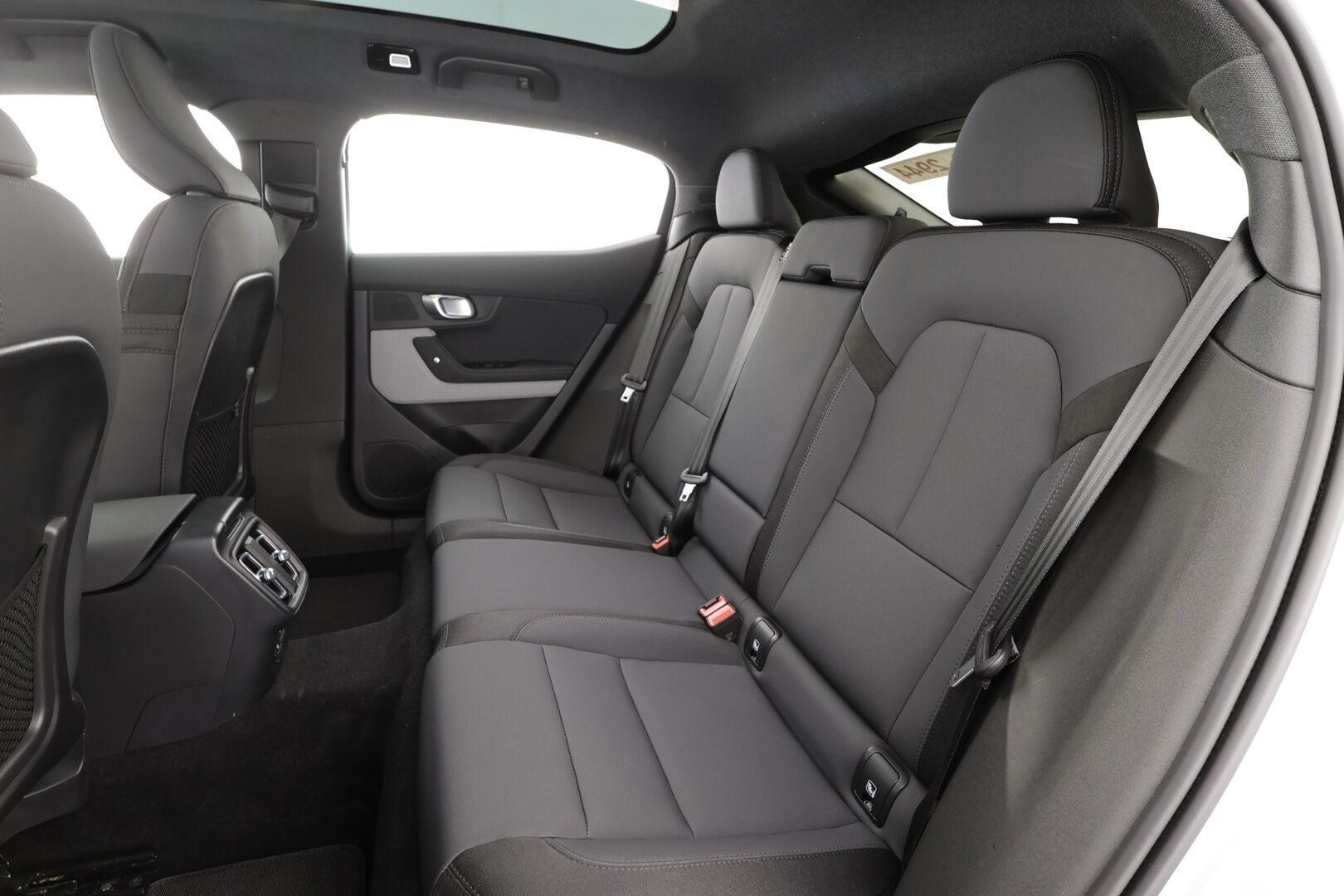 POLESTAR 2 2023 Long Range Single Motor Pilot lite & Plus * ACC / ILP / H/K / Lasikatto / Muistipenkki / 360-Kamera / Keyless / Sporttipenkit * - Kahdet Renkaat / Merkkihuollot - HULLUT AVAJAISHULINAT KORKOTARJOUS 3,29 %