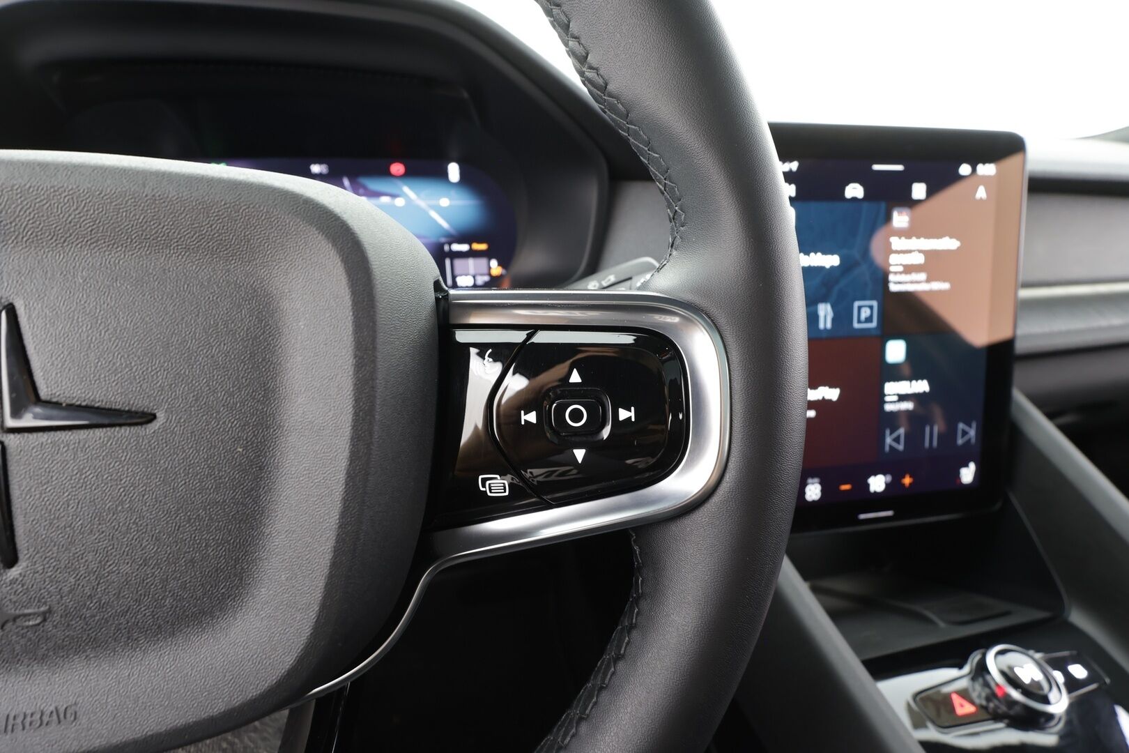 POLESTAR 2 2023 Long Range Single Motor Pilot lite & Plus * ACC / ILP / H/K / Lasikatto / Muistipenkki / 360-Kamera / Keyless / Sporttipenkit * - Kahdet Renkaat / Merkkihuollot - HULLUT AVAJAISHULINAT KORKOTARJOUS 3,29 %