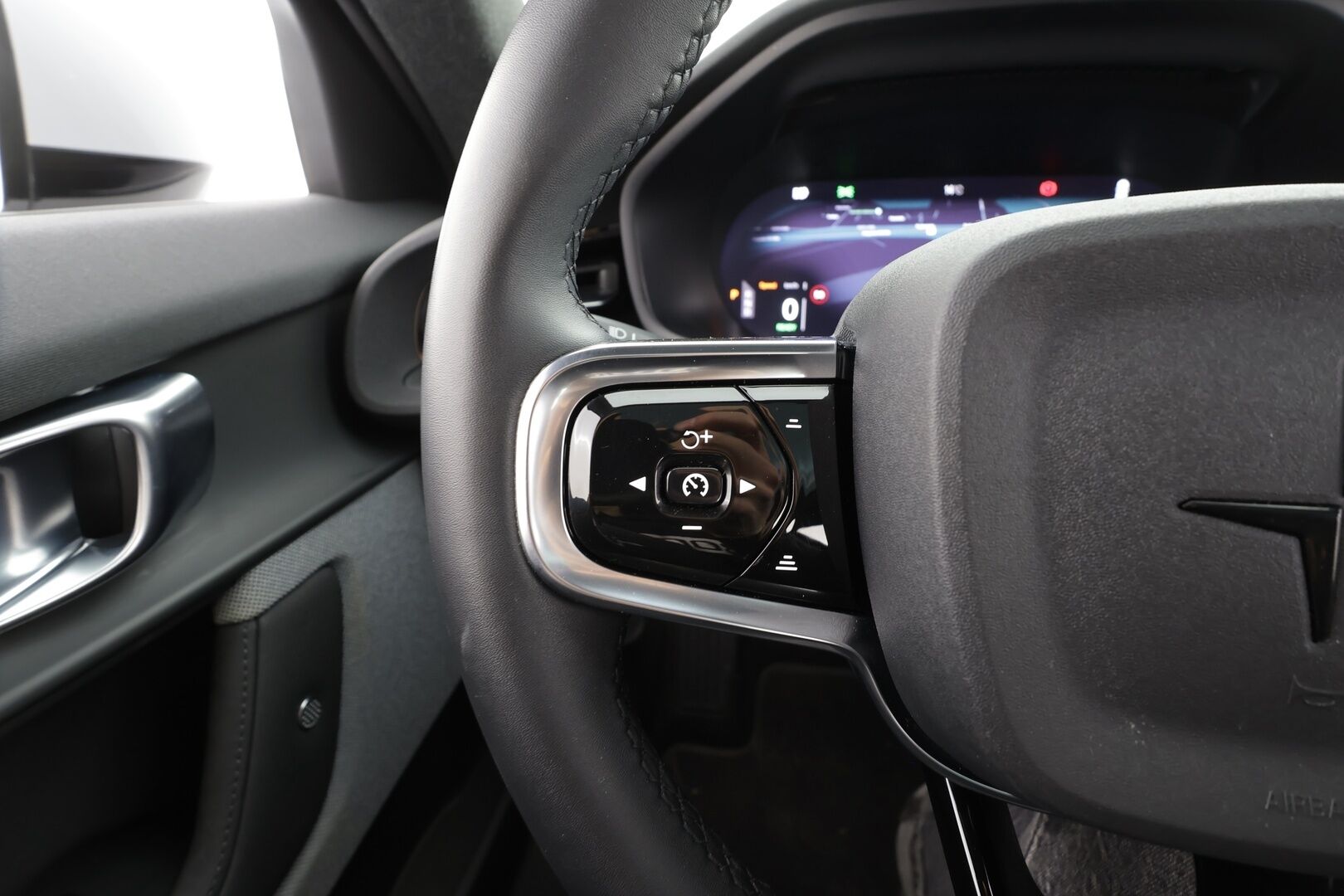 POLESTAR 2 2023 Long Range Single Motor Pilot lite & Plus * ACC / ILP / H/K / Lasikatto / Muistipenkki / 360-Kamera / Keyless / Sporttipenkit * - Kahdet Renkaat / Merkkihuollot - HULLUT AVAJAISHULINAT KORKOTARJOUS 3,29 %