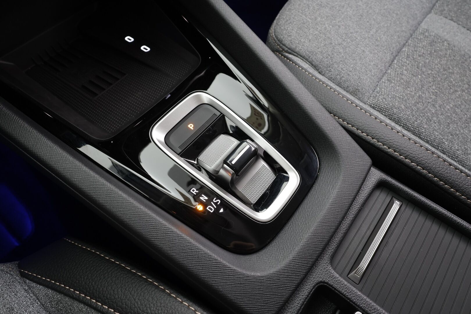 SKODA OCTAVIA 2025 2.0 TDi 110kW Selection DSG - | Facelift | ALV | Webasto | Koukku | 360-Kamera | Matrix LED | Navi | Puolinahat | Keylessgo | Digimittaristo |