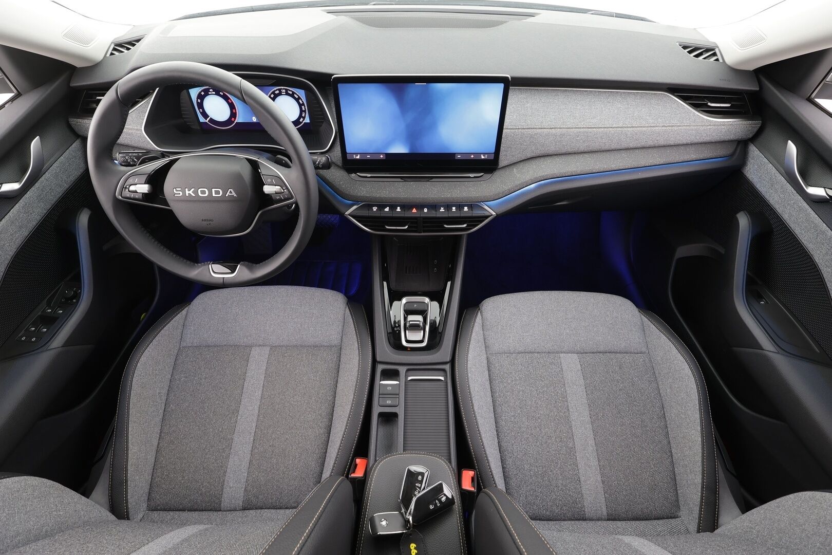 SKODA OCTAVIA 2025 2.0 TDi 110kW Selection DSG - | Facelift | ALV | Webasto | Koukku | 360-Kamera | Matrix LED | Navi | Puolinahat | Keylessgo | Digimittaristo |