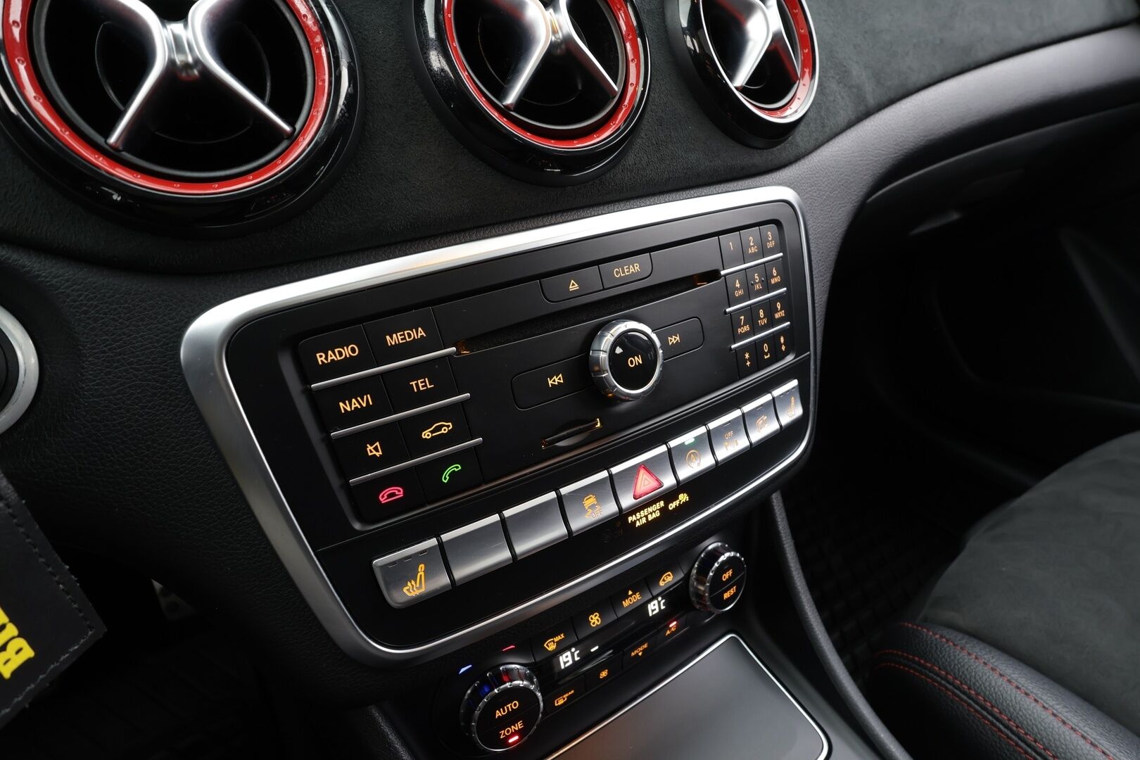 MERCEDES-BENZ CLA 45 AMG 2018 Mercedes-AMG CLA 45 4Matic A - | Panorama | Harman kardon | Upea Sportti |