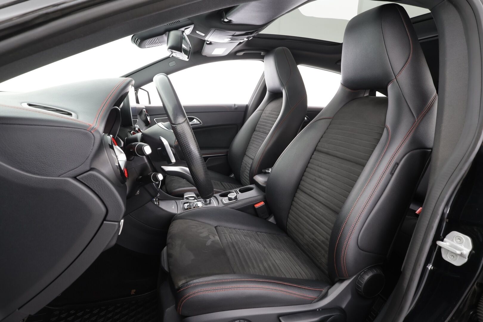 MERCEDES-BENZ CLA 45 AMG 2018 Mercedes-AMG CLA 45 4Matic A - | Panorama | Harman kardon | Upea Sportti |