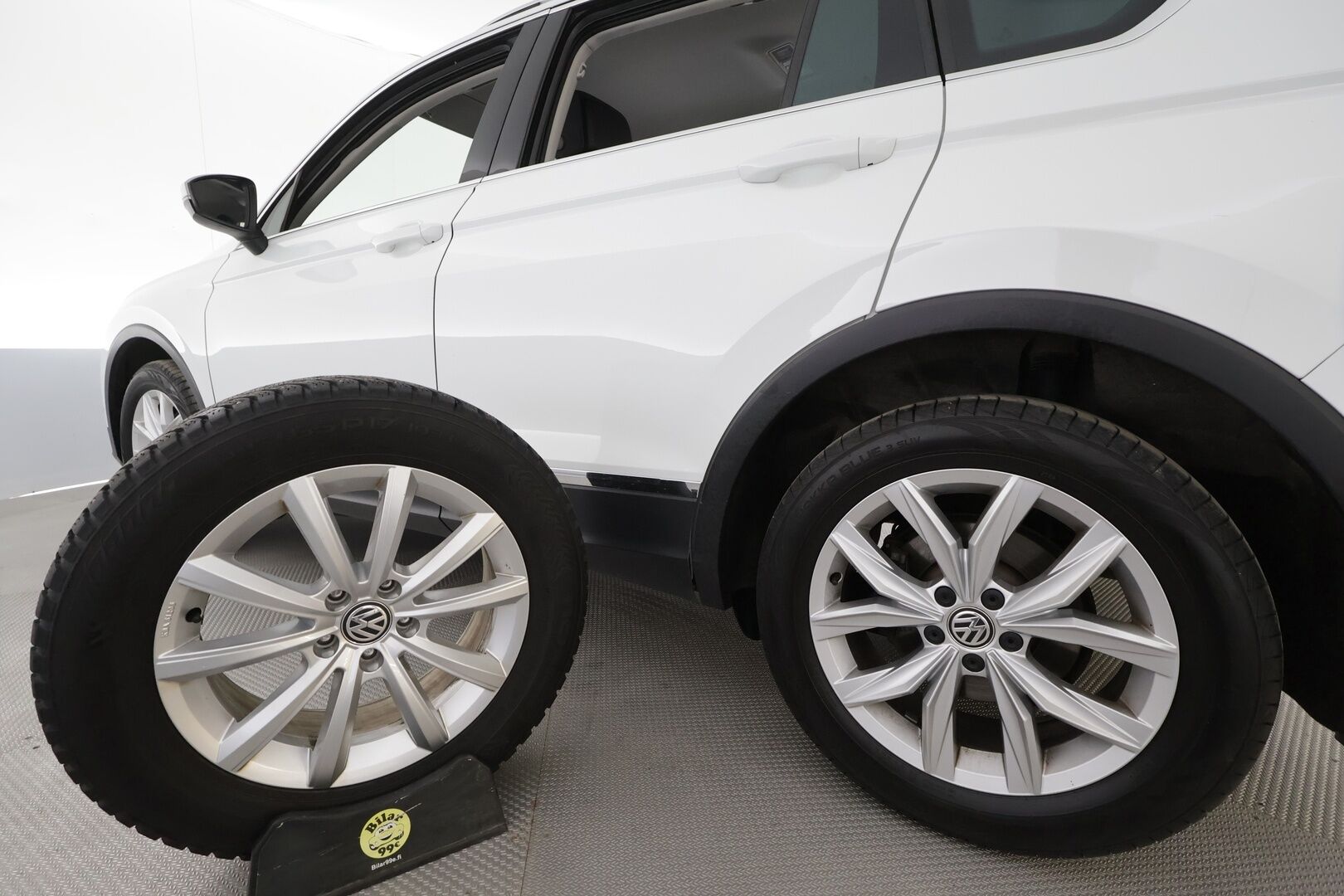 VOLKSWAGEN TIGUAN 2020 2.0 TSI 140kW 4Motion DSG - | ACC | Digimittaristo | Webasto | Koukku | P-Kamera | LED | Kaistavahti | Kaukovaloautomatiikka | Ratinlämm | ALV | Merkkihuollettu |