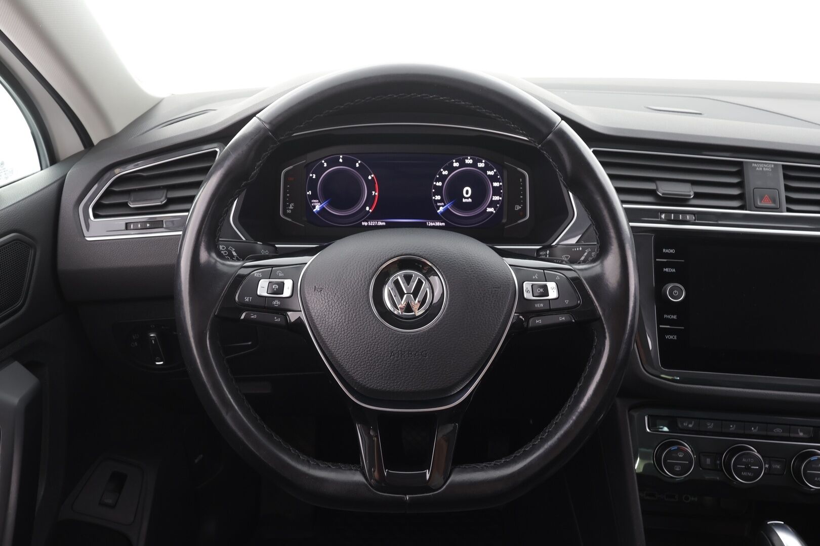 VOLKSWAGEN TIGUAN 2020 2.0 TSI 140kW 4Motion DSG - | ACC | Digimittaristo | Webasto | Koukku | P-Kamera | LED | Kaistavahti | Kaukovaloautomatiikka | Ratinlämm | ALV | Merkkihuollettu |