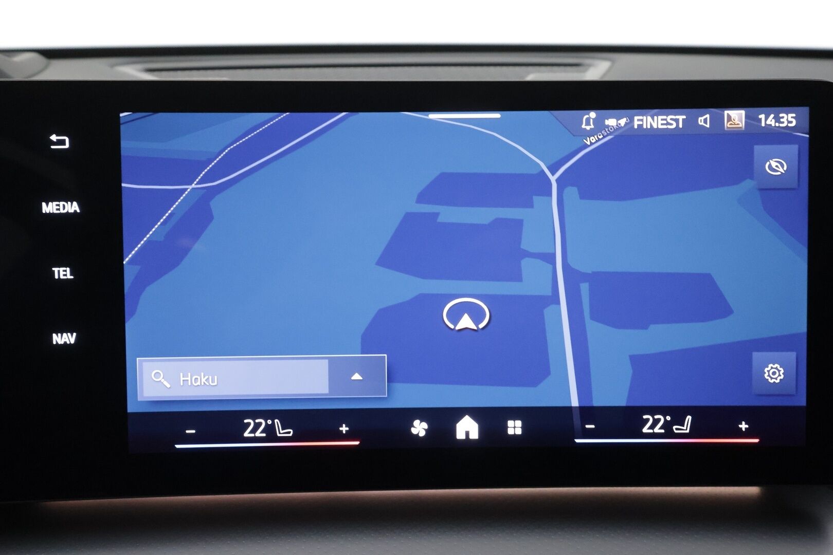 BMW IX1 2025 U11 30 xDrive Fully Charged M Sport - Vetokoukku | ACC | HUD | Widescreen | HiFi | 360-Kamera | Muistipenkki | Adapt.LED