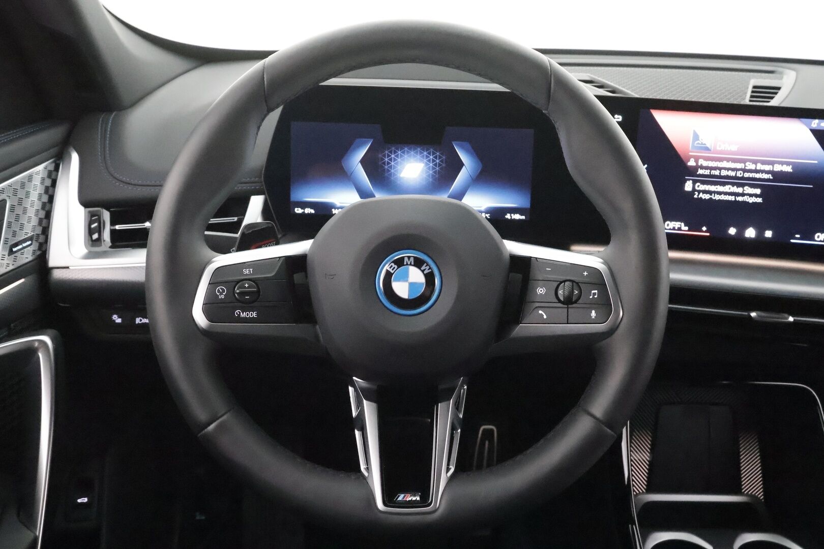BMW IX1 2025 U11 30 xDrive Fully Charged M Sport - Vetokoukku | ACC | HUD | Widescreen | HiFi | 360-Kamera | Muistipenkki | Adapt.LED