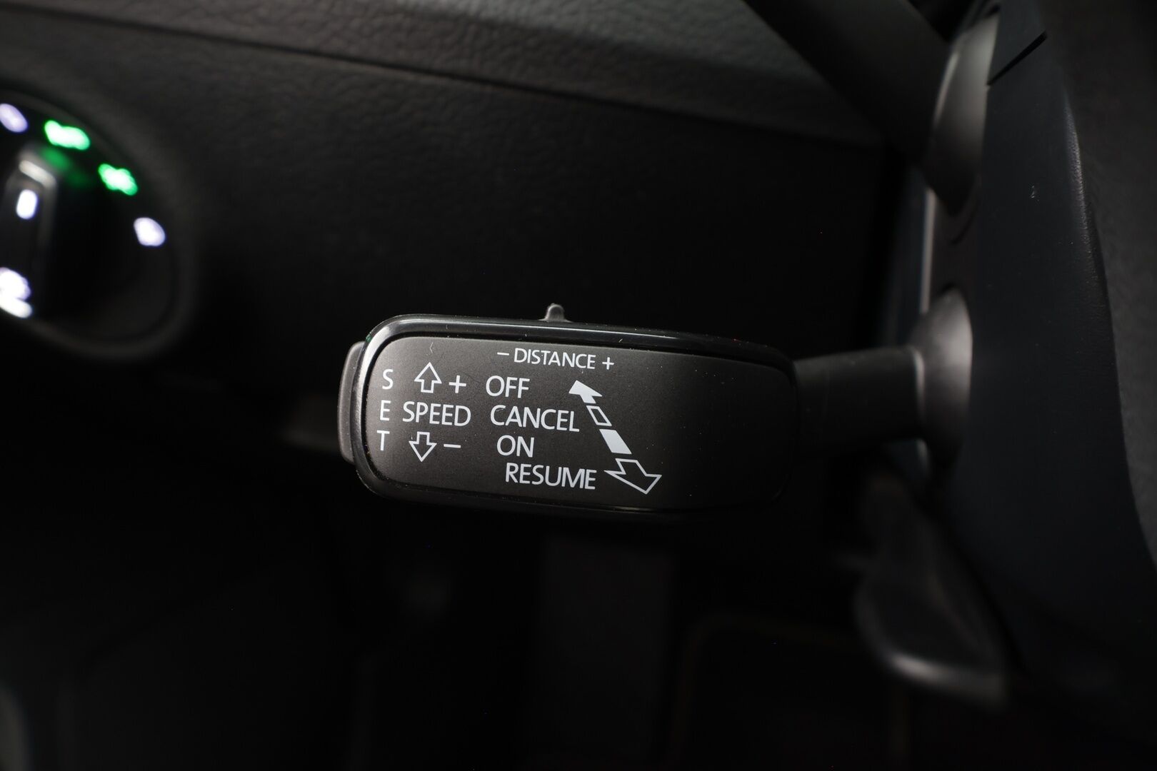 SKODA SUPERB 2023 1.4 TSI PHEV Ambition iV DSG - | Webasto | ACC | Matrix-LED | P.Kamera | Muistipenkki | Navi | Kaistavahti | Keyless | Kahdet renkaat aluvanteilla | 2x Latauskaapelit | Merkkihuollot |