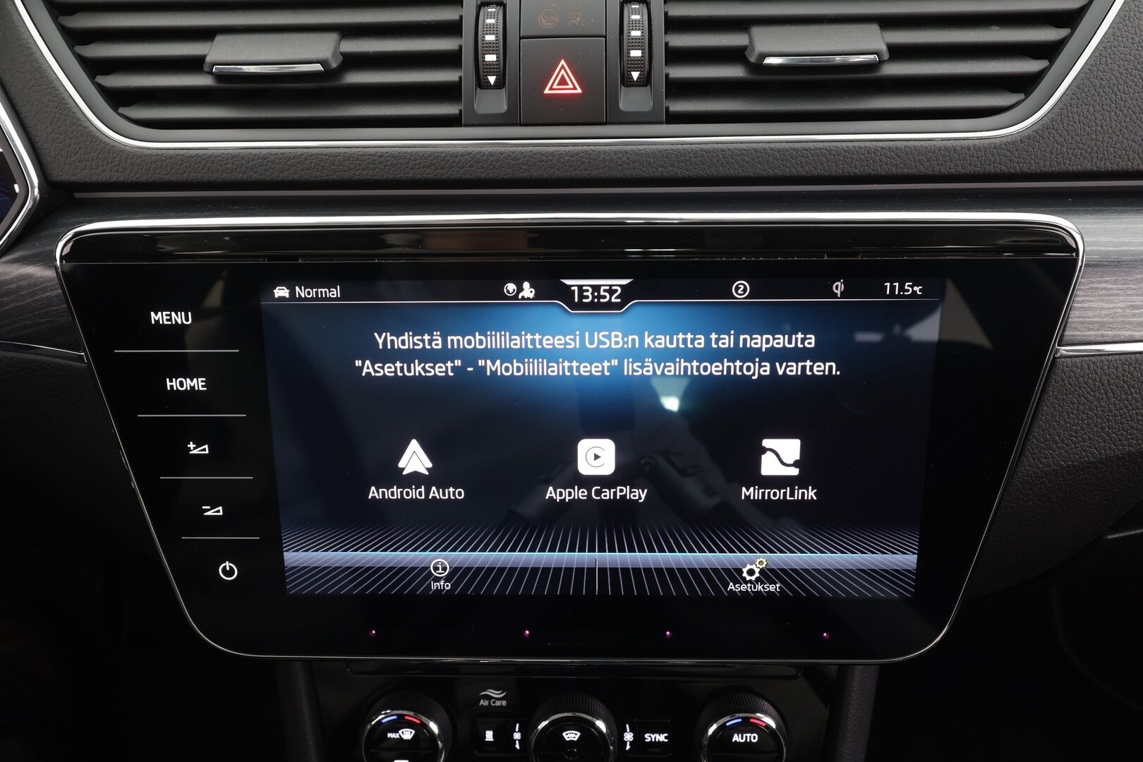 SKODA SUPERB 2023 1.4 TSI PHEV Ambition iV DSG - | Webasto | ACC | Matrix-LED | P.Kamera | Muistipenkki | Navi | Kaistavahti | Keyless | Kahdet renkaat aluvanteilla | 2x Latauskaapelit | Merkkihuollot |