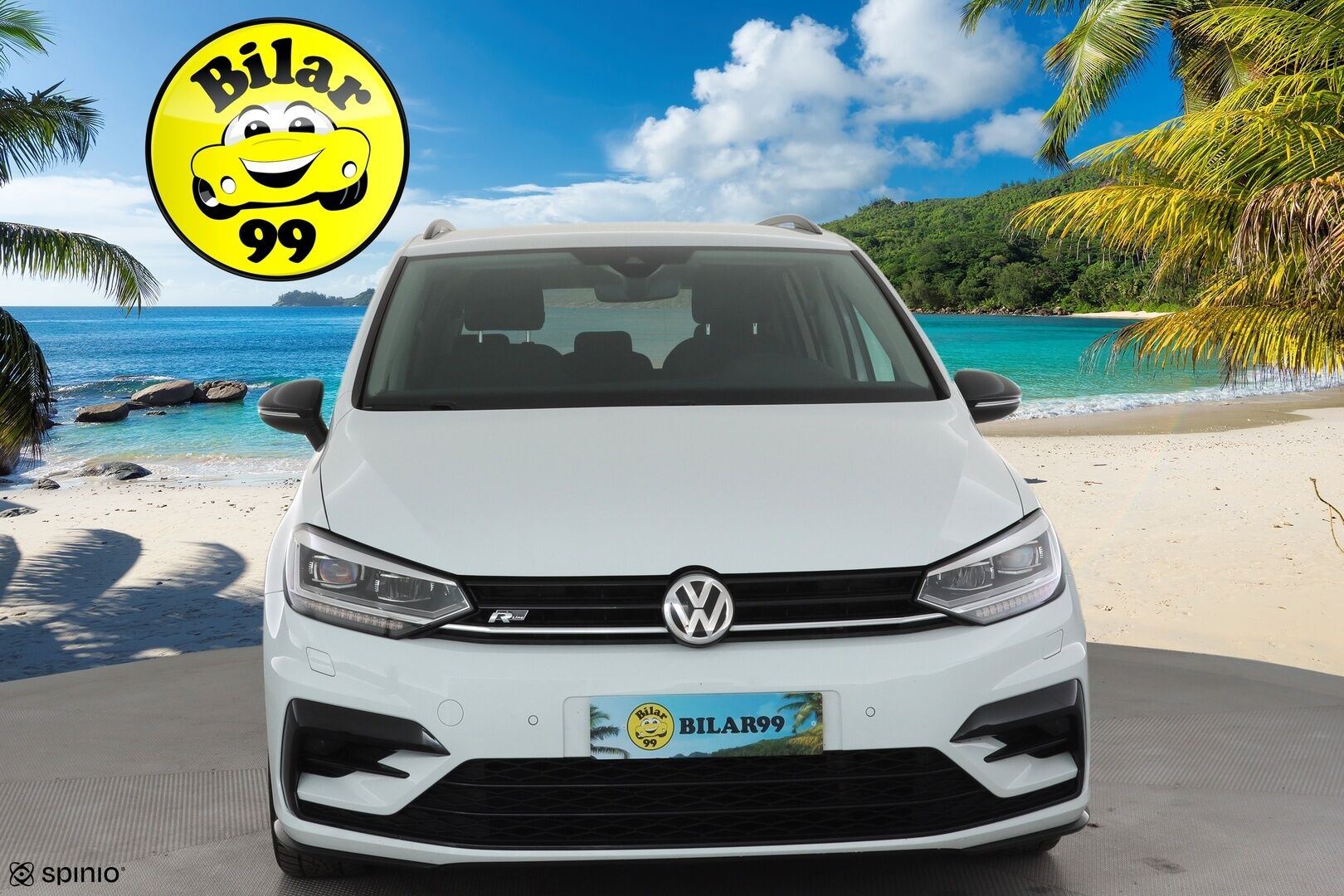VOLKSWAGEN TOURAN 2018 Highline 1,8 TSI 132 kW DSG 7-P * Webasto / Koukku / Adapt.LED / P.kamera / Apple&Android / Keyless *