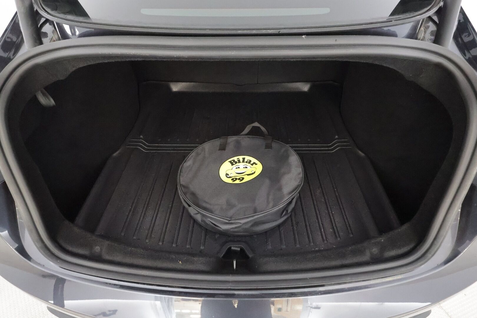 TESLA MODEL 3 2024 Long Range AWD Highland - | ILP | Lasikatto | Premium Audio | Ilmastoidut nahat | Matrix LED | Viihdenäyttö | P.Kamera | Valkoiset nahat | Facelift |