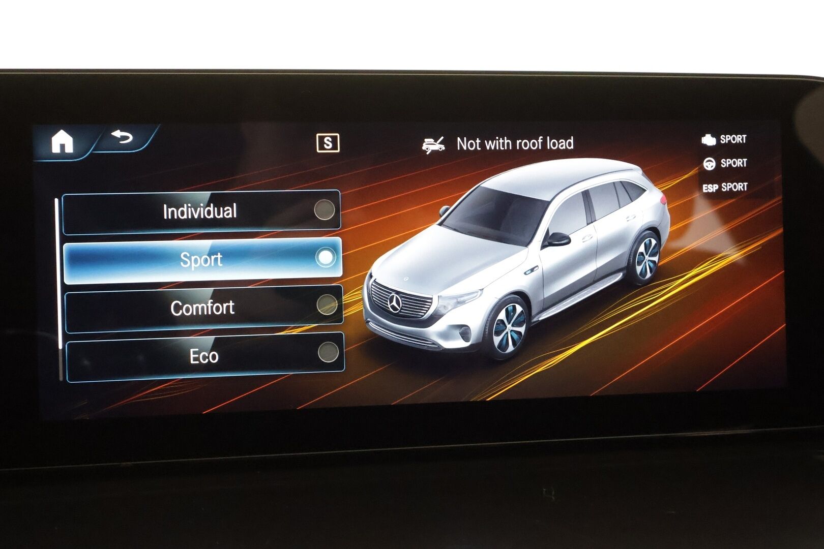 MERCEDES-BENZ EQC 2021 400 4Matic - Distronic+ | Muistipenkit | 360° | Midline | Multibeam | AMG-Sisäpaketti | Navi | Keyless | Tuplalasit | SoH 97,8% | Kahdet renkaat aluvanteilla | Juuri merkkihuollettu