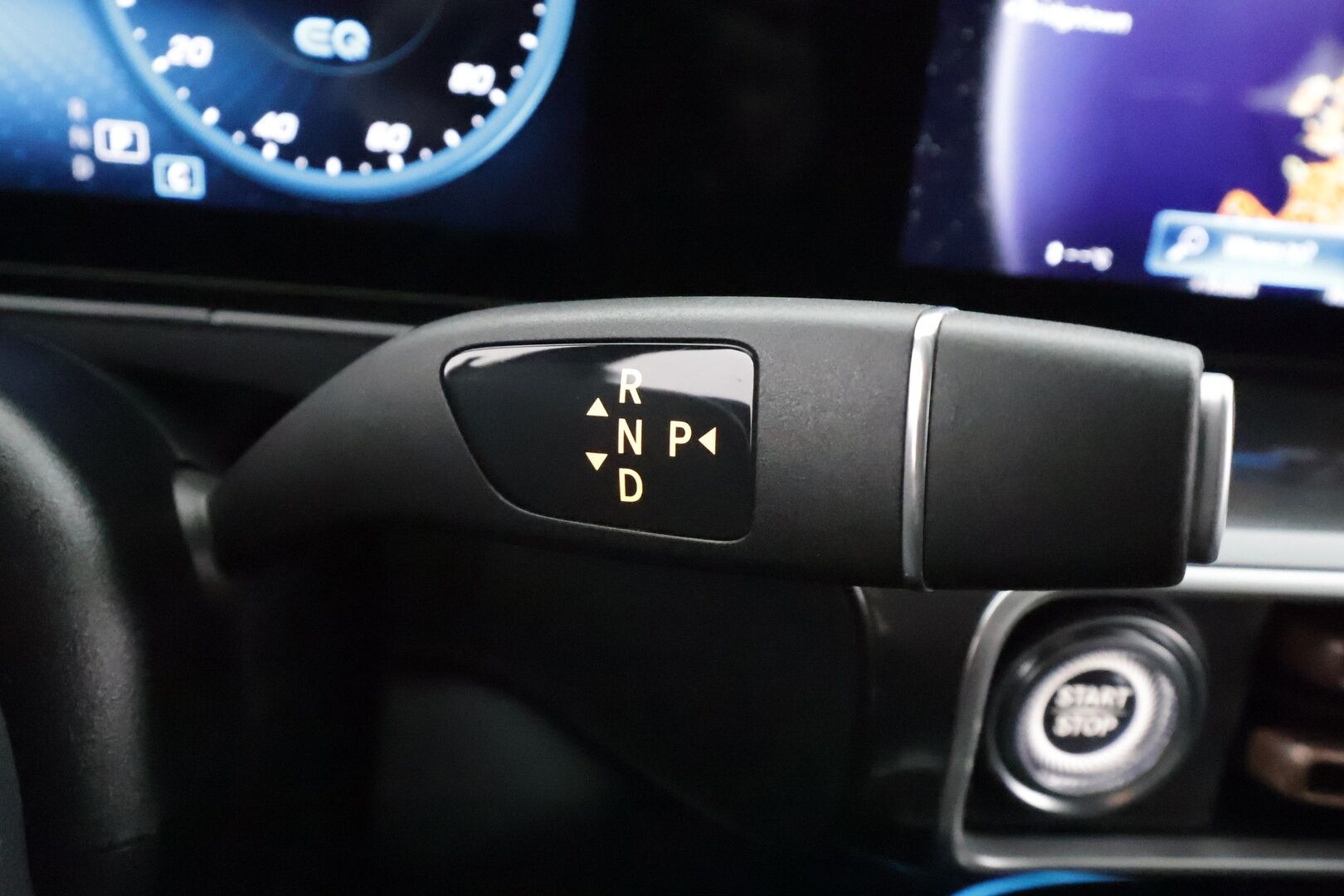 MERCEDES-BENZ EQC 2021 400 4Matic - Distronic+ | Muistipenkit | 360° | Midline | Multibeam | AMG-Sisäpaketti | Navi | Keyless | Tuplalasit | SoH 97,8% | Kahdet renkaat aluvanteilla | Juuri merkkihuollettu