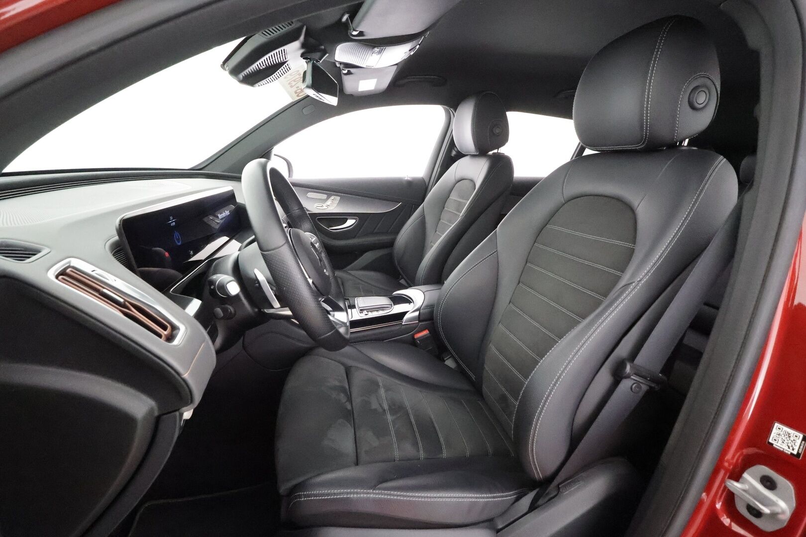MERCEDES-BENZ EQC 2021 400 4Matic - Distronic+ | Muistipenkit | 360° | Midline | Multibeam | AMG-Sisäpaketti | Navi | Keyless | Tuplalasit | SoH 97,8% | Kahdet renkaat aluvanteilla | Juuri merkkihuollettu