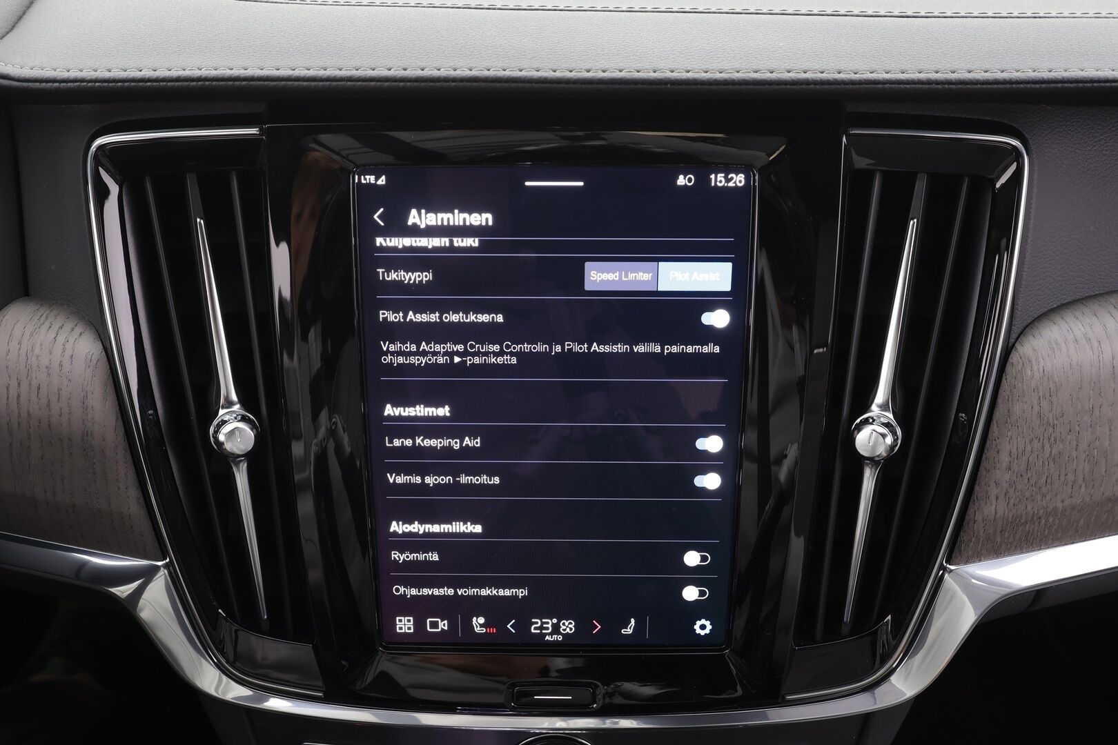 Volvo V90 2023 T6 AWD Long Range Plus Dark aut - | Lisälämmitin | H&K | ACC | Full-LED | 360 | Sporttipenkit Muistilla | Kaistavahti | Keyless |