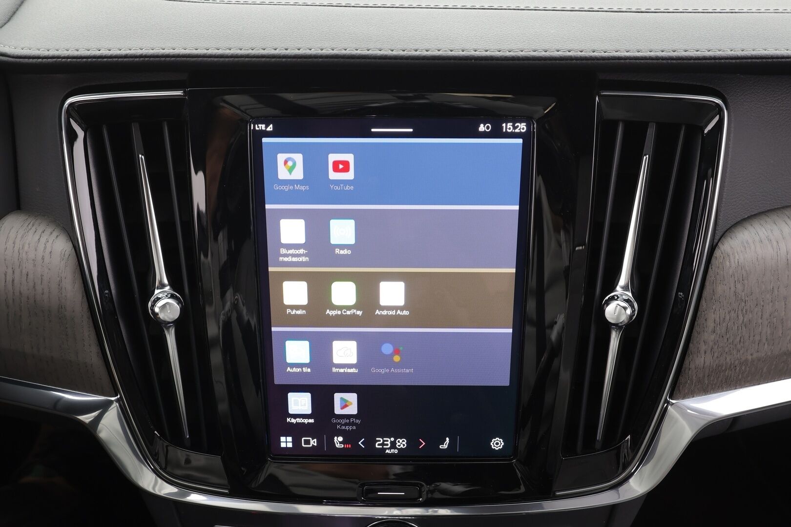 Volvo V90 2023 T6 AWD Long Range Plus Dark aut - | Lisälämmitin | H&K | ACC | Full-LED | 360 | Sporttipenkit Muistilla | Kaistavahti | Keyless |
