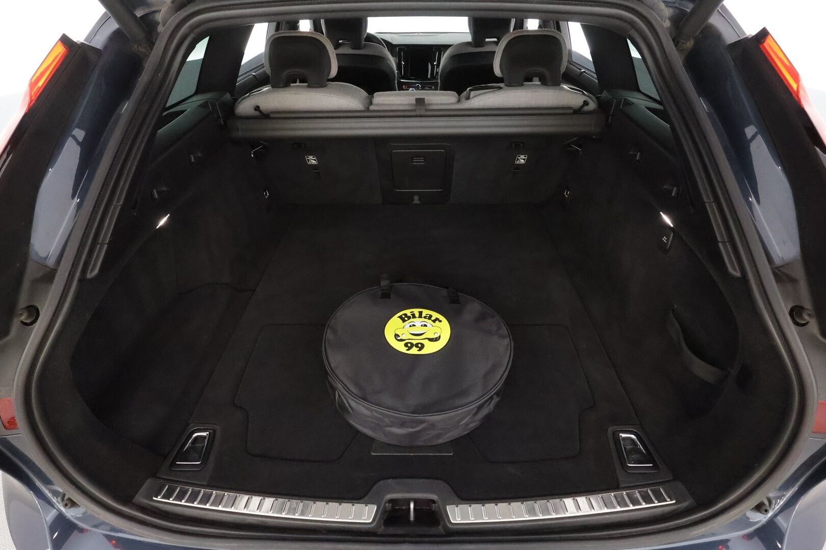Volvo V90 2023 T6 AWD Long Range Plus Dark aut - | Lisälämmitin | H&K | ACC | Full-LED | 360 | Sporttipenkit Muistilla | Kaistavahti | Keyless |