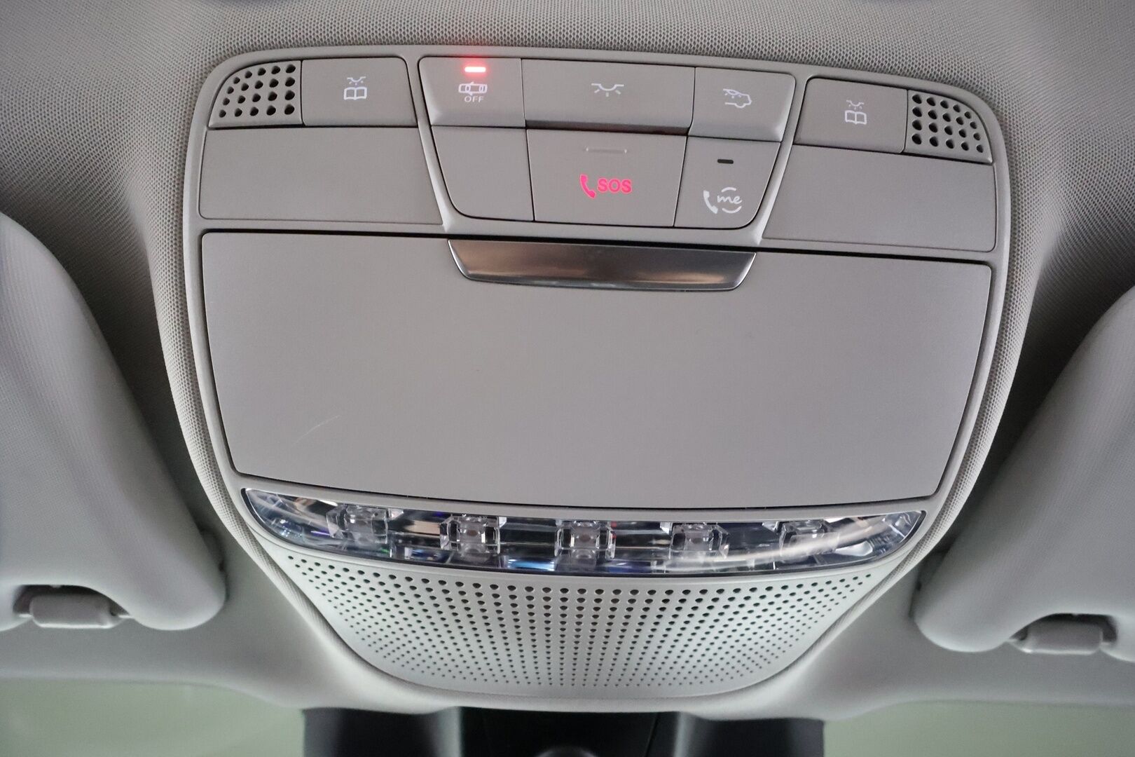 MERCEDES-BENZ E 2021 300 de 4Matic T A Business EQ Power AMG - Distronic+ | Comfort Penkit Muistilla | Koukku | Widescreen | Multibeam LED | 360-Kamera | Merkkihuollot | Facelift