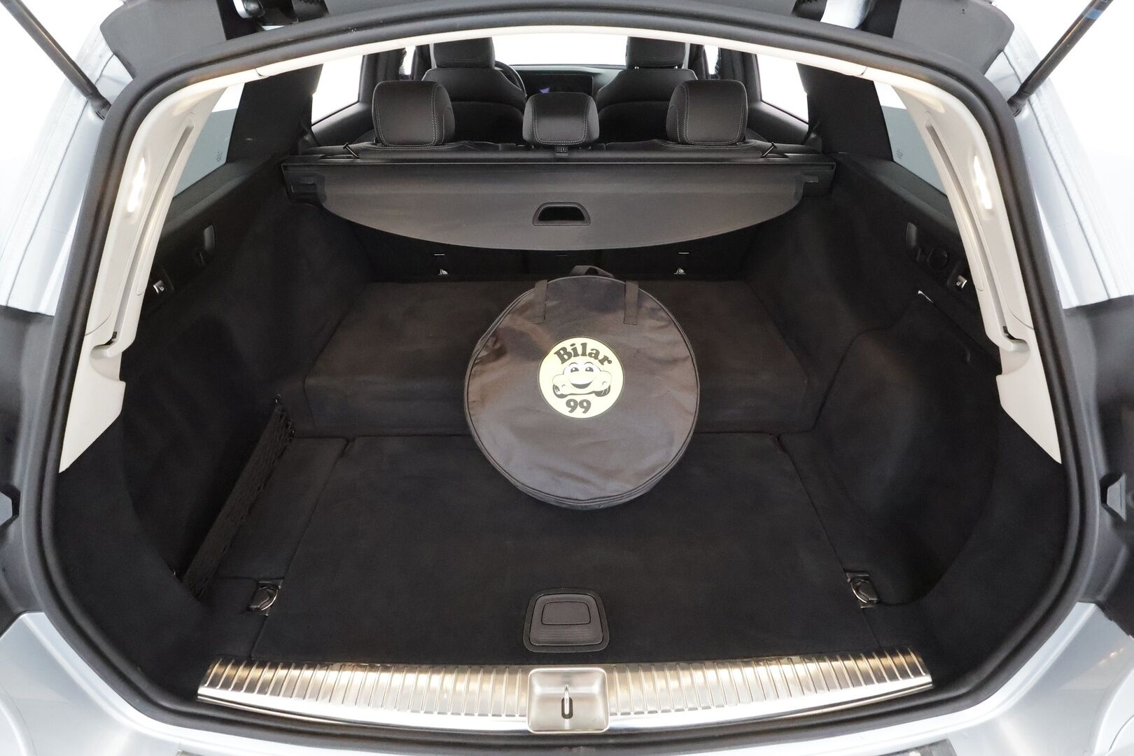 MERCEDES-BENZ E 2021 300 de 4Matic T A Business EQ Power AMG - Distronic+ | Comfort Penkit Muistilla | Koukku | Widescreen | Multibeam LED | 360-Kamera | Merkkihuollot | Facelift