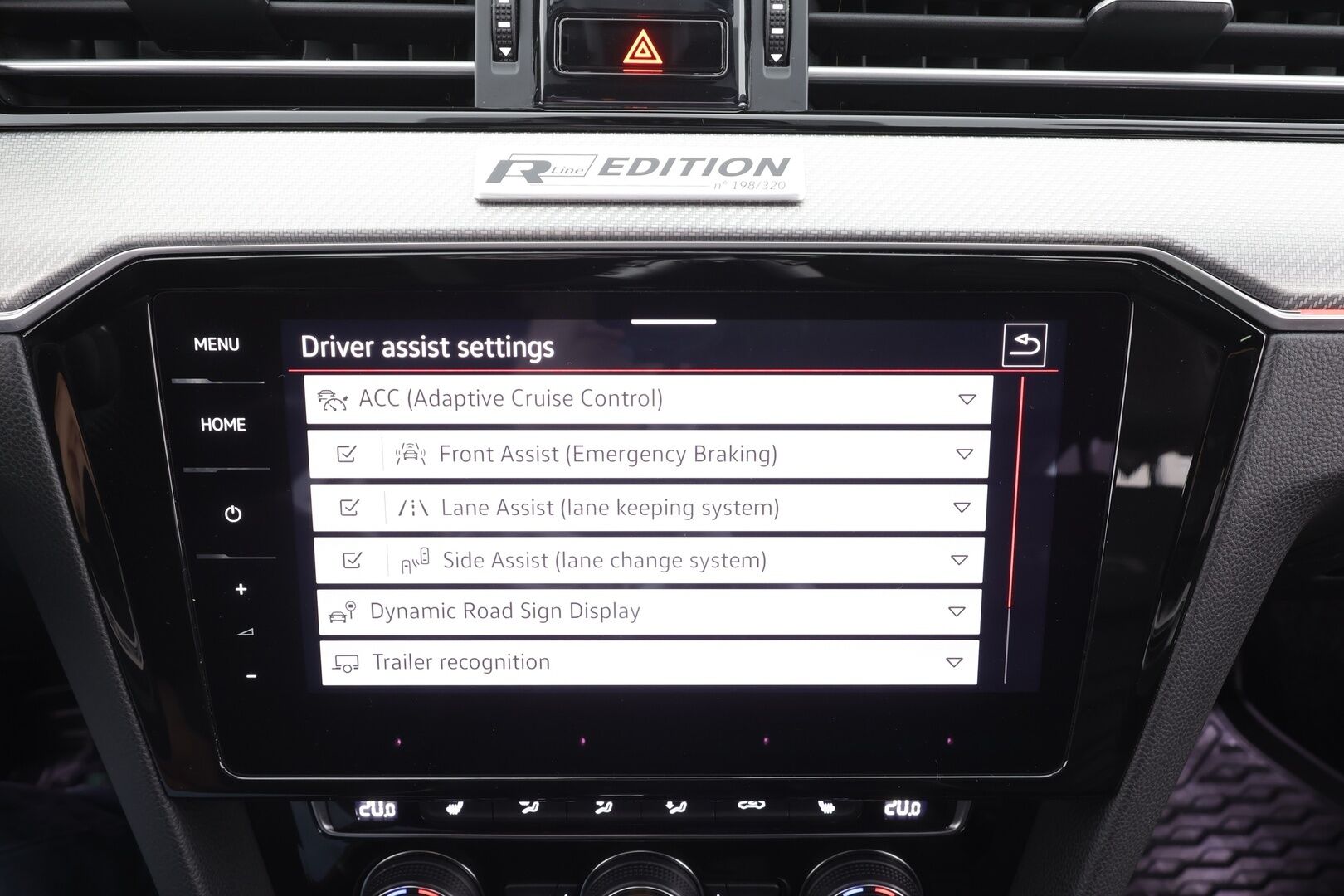 VOLKSWAGEN PASSAT 2020 Variant Highline 2,0 TSI 200 kW (272 hv) 4MOTION DSG-automaatti R-Line Edition - | ACC | Digimittari | Koukku | Webasto | Sporttinahat | Matrix LED | P.Kamera | Adaptiivinen alusta | Navi | Keyless | Merkkihuollettu | Huippusiisti | 