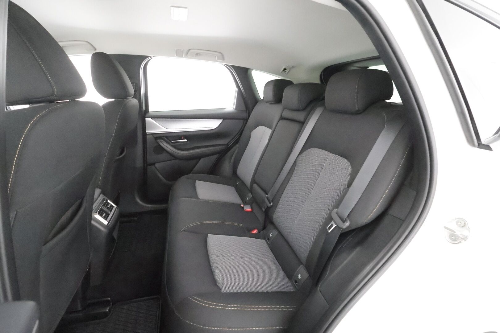 MAZDA CX-60 2023 2.5 PHEV 8AT AWD Exclusive-Line Business - | HUD | LED | ALV | P.Kamera | Kaistavahti | Katveavustin | Navi | Koukku | Keyless | 2x Latauskaapelit | Kahdet renkaat aluvanteilla |