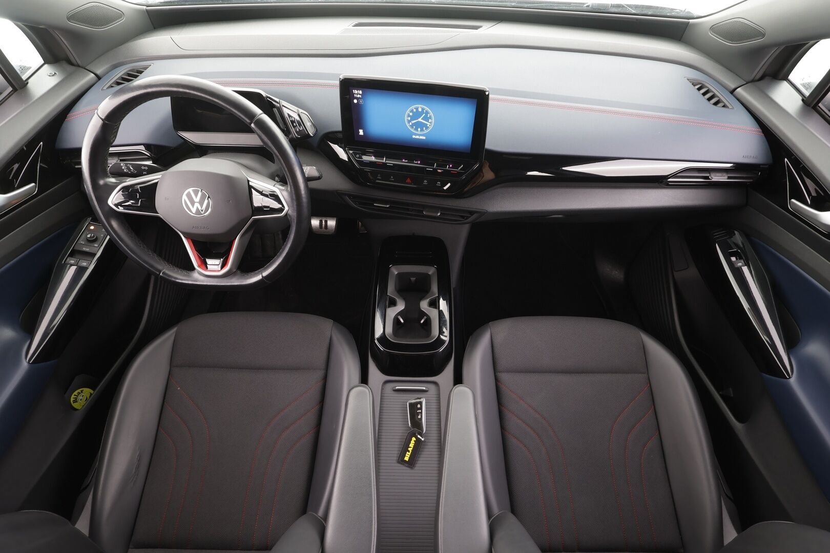VOLKSWAGEN ID.4 2022 GTX Dual Motor 220kW - ILP | Koukku | ACC / Matrix | P.Kamera | Kaistavahti | NAVI | Keyless