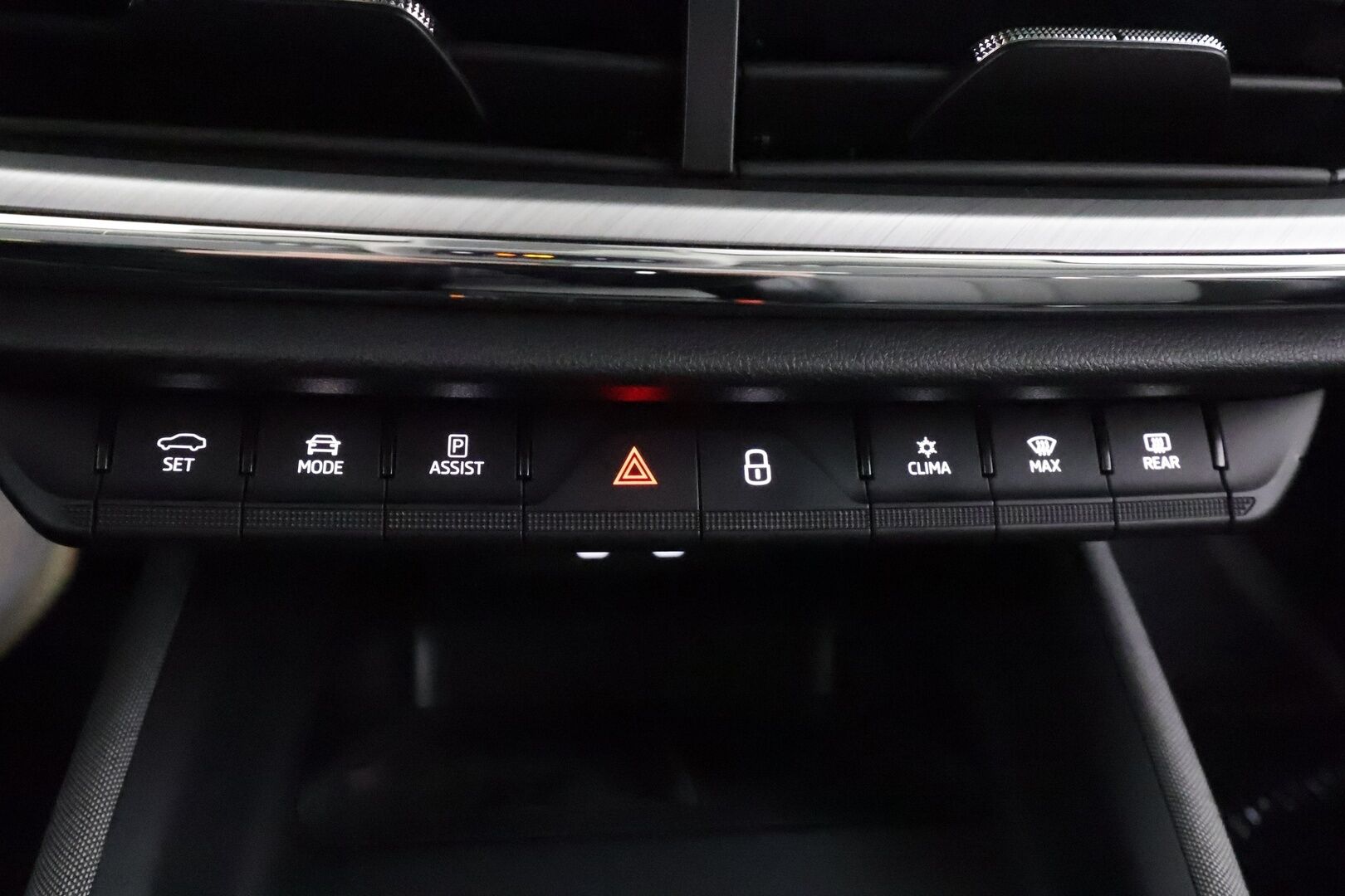 SKODA ENYAQ 2023 80x 4x4 iV - Panorama | HUD | ACC | ILP | P.kamera | Matrix | Muistipenkki | Keyless