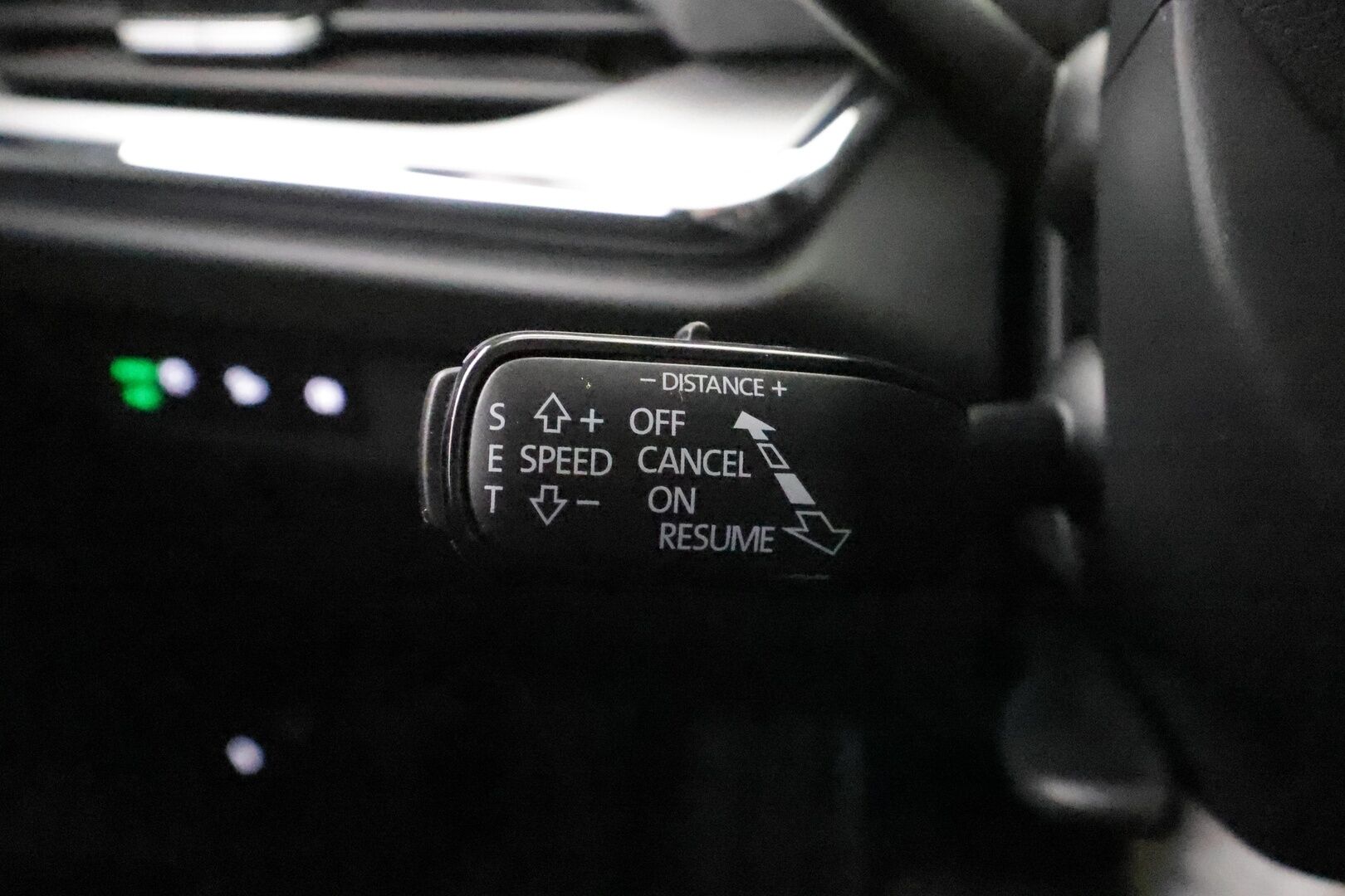 SKODA ENYAQ 2023 80x 4x4 iV - Panorama | HUD | ACC | ILP | P.kamera | Matrix | Muistipenkki | Keyless