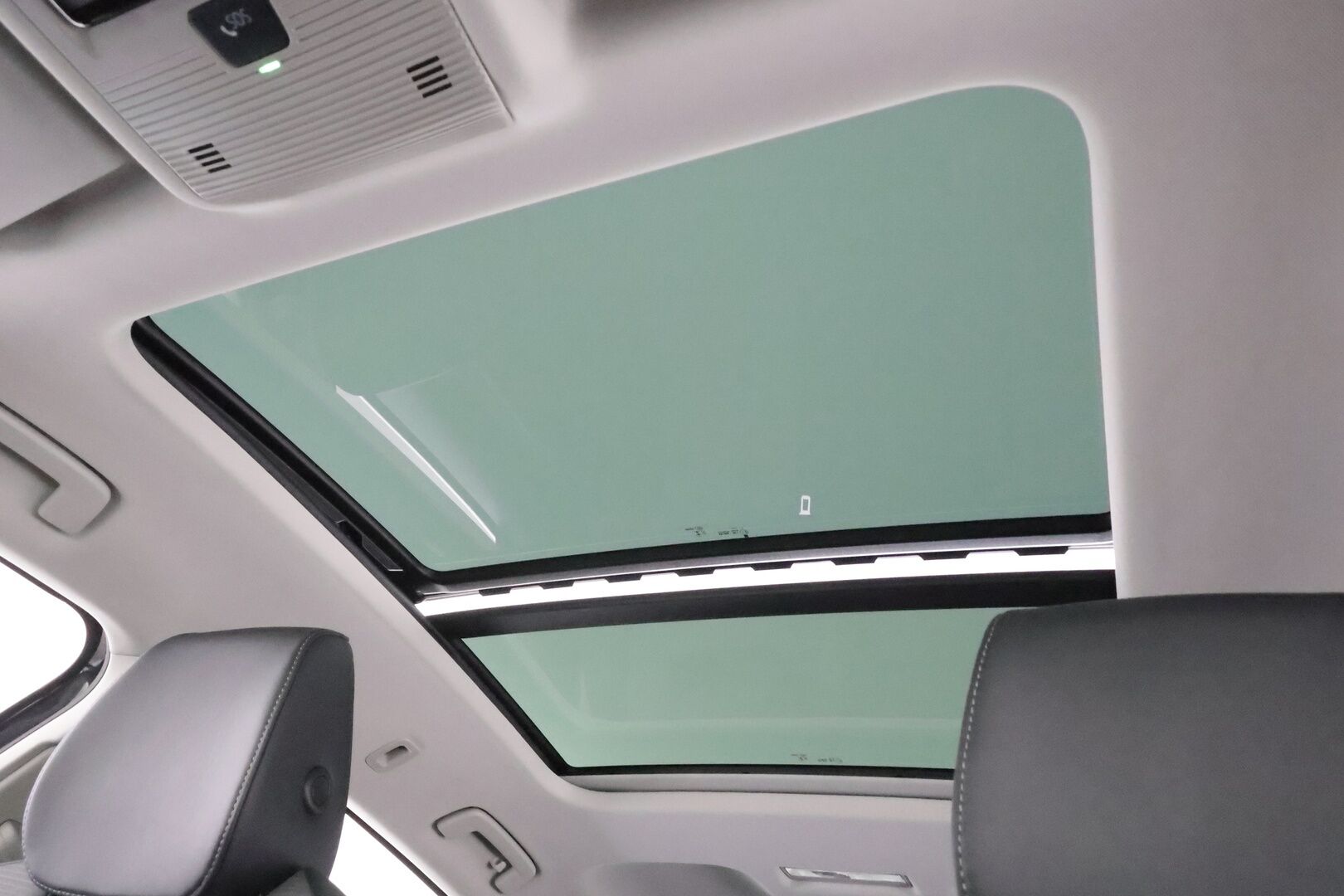 SKODA ENYAQ 2023 80x 4x4 iV - Panorama | HUD | ACC | ILP | P.kamera | Matrix | Muistipenkki | Keyless
