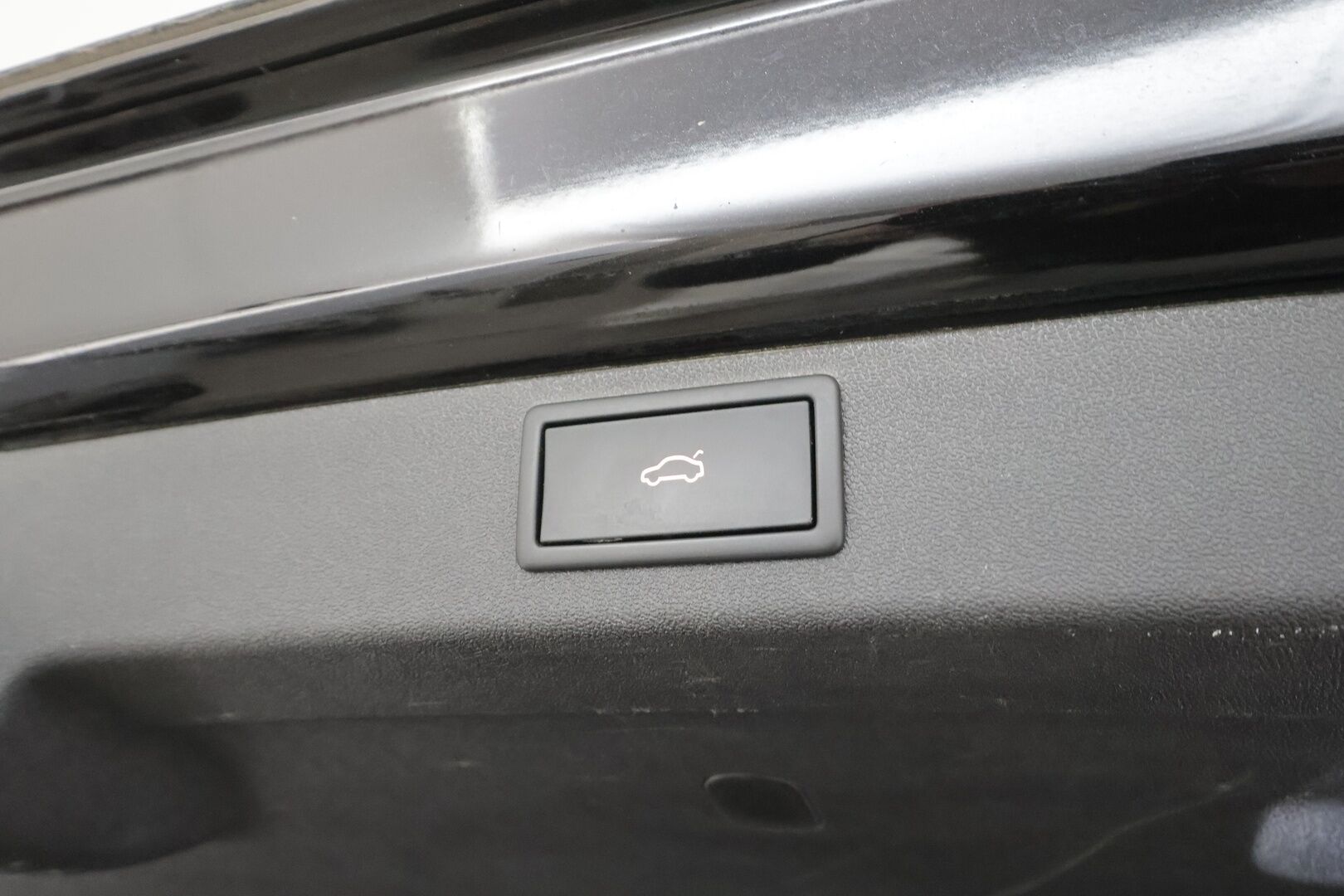 SKODA ENYAQ 2023 80x 4x4 iV - Panorama | HUD | ACC | ILP | P.kamera | Matrix | Muistipenkki | Keyless