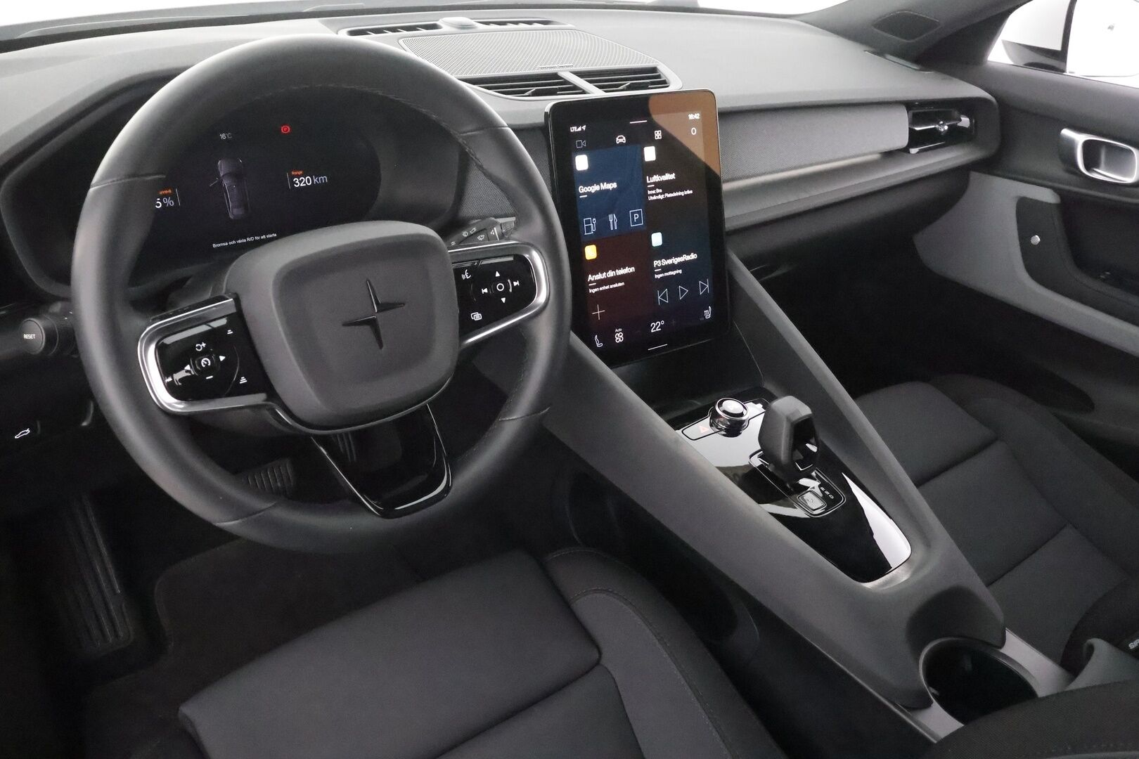 POLESTAR 2 2023 Long Range Single Motor, 170kW * ILP / Lasikatto / H&K / ACC / LED / 360 / Sportpenkki Muistilla / Navi / Keyless * - 2x Latauskaapelit / Kahdet renkaat aluvanteilla