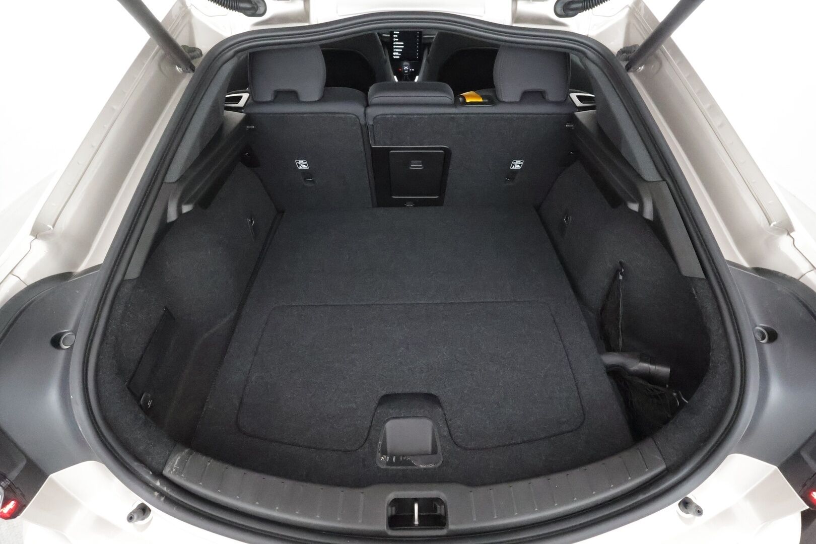 POLESTAR 2 2024 Long range Dual motor Performance 350kW, 82kWh - | Pilot&Plus Paketti | ACC | H&K | Lasikatto | 360° | Muistipenkki | Pixel LED | 2x Performance vanteet | Merkkihuollettu |