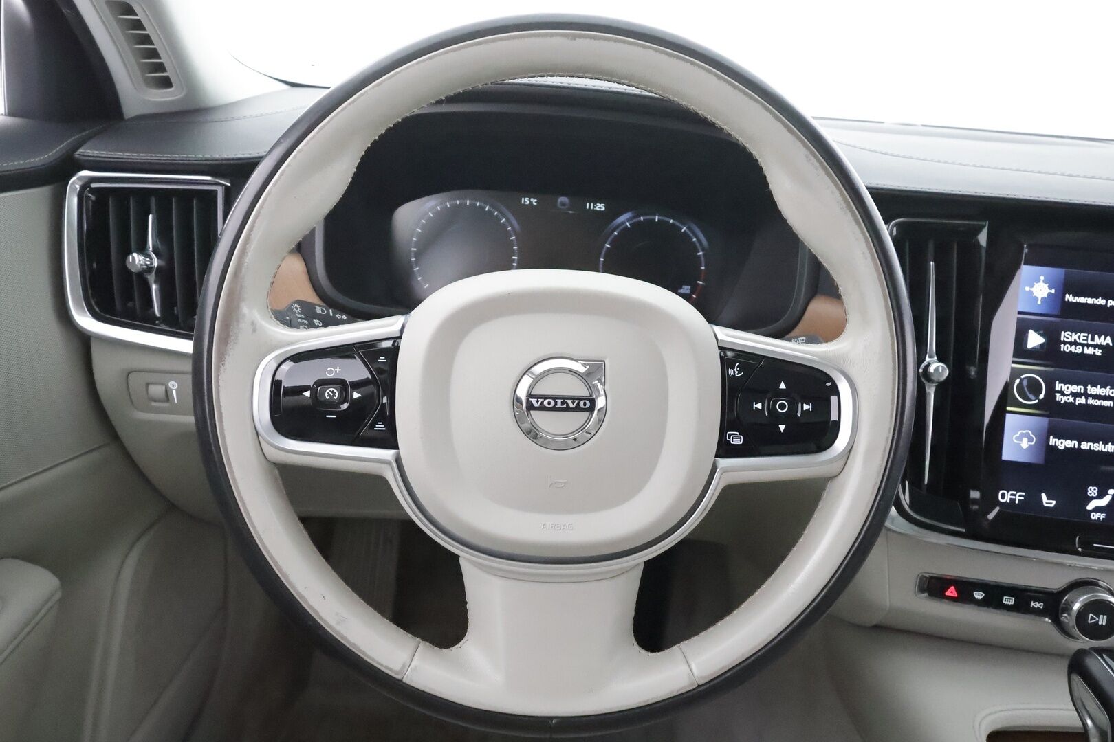 Volvo V90 2019 T6 AWD Inscription aut. - | Harvinainen puhdas bensa! | Pilot assist | Koukku | Webasto | HUD | Panorama | Full-LED | P-kamera | Sporttipenkit |