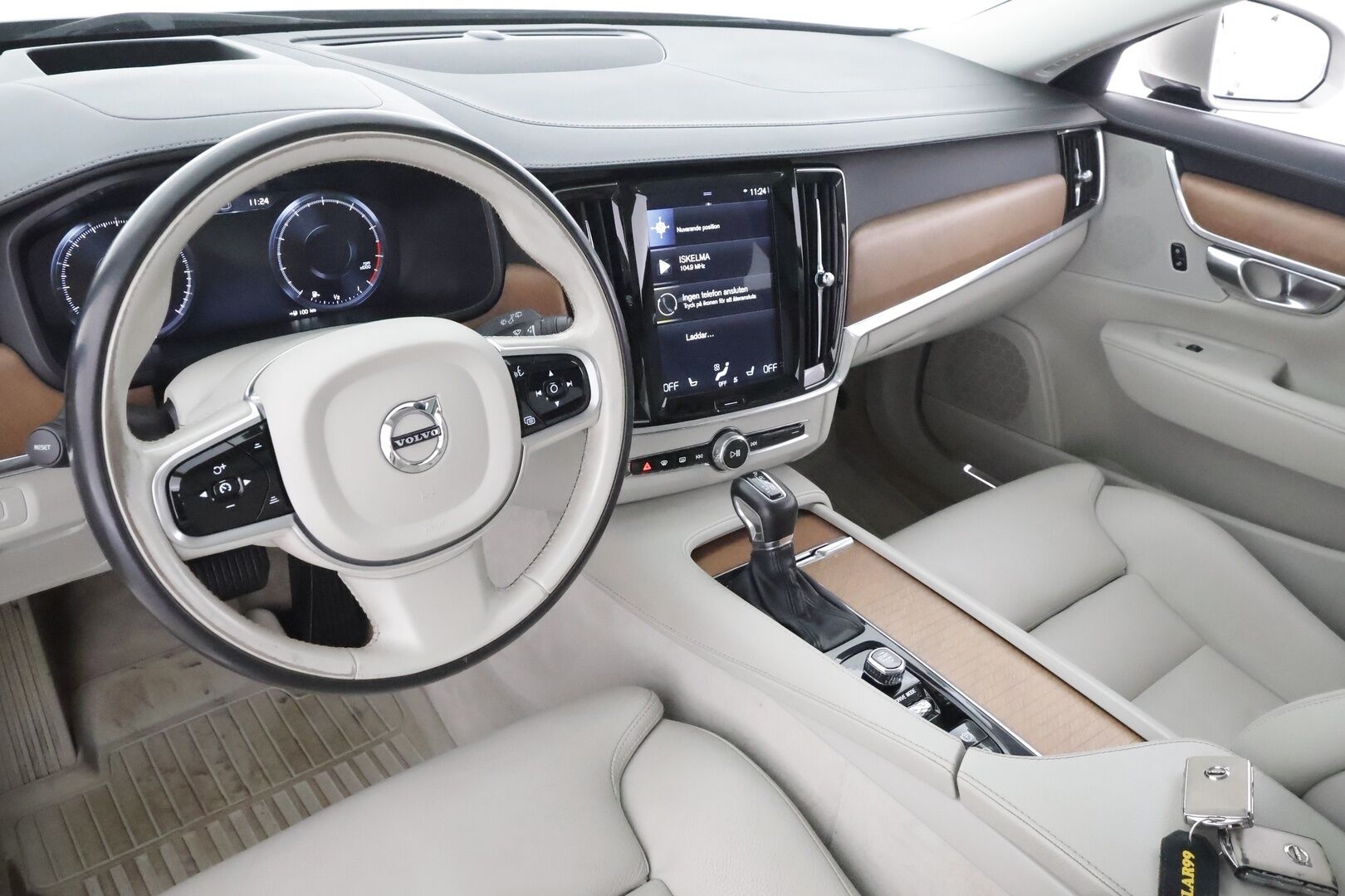 Volvo V90 2019 T6 AWD Inscription aut. - | Harvinainen puhdas bensa! | Pilot assist | Koukku | Webasto | HUD | Panorama | Full-LED | P-kamera | Sporttipenkit |