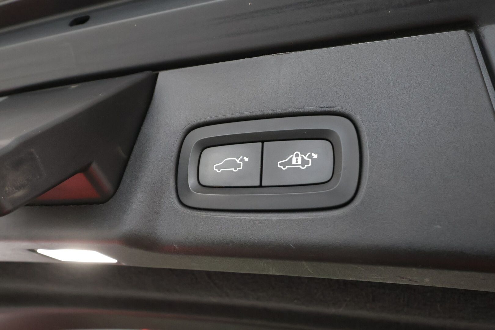 Volvo V90 2019 T6 AWD Inscription aut. - | Harvinainen puhdas bensa! | Pilot assist | Koukku | Webasto | HUD | Panorama | Full-LED | P-kamera | Sporttipenkit |