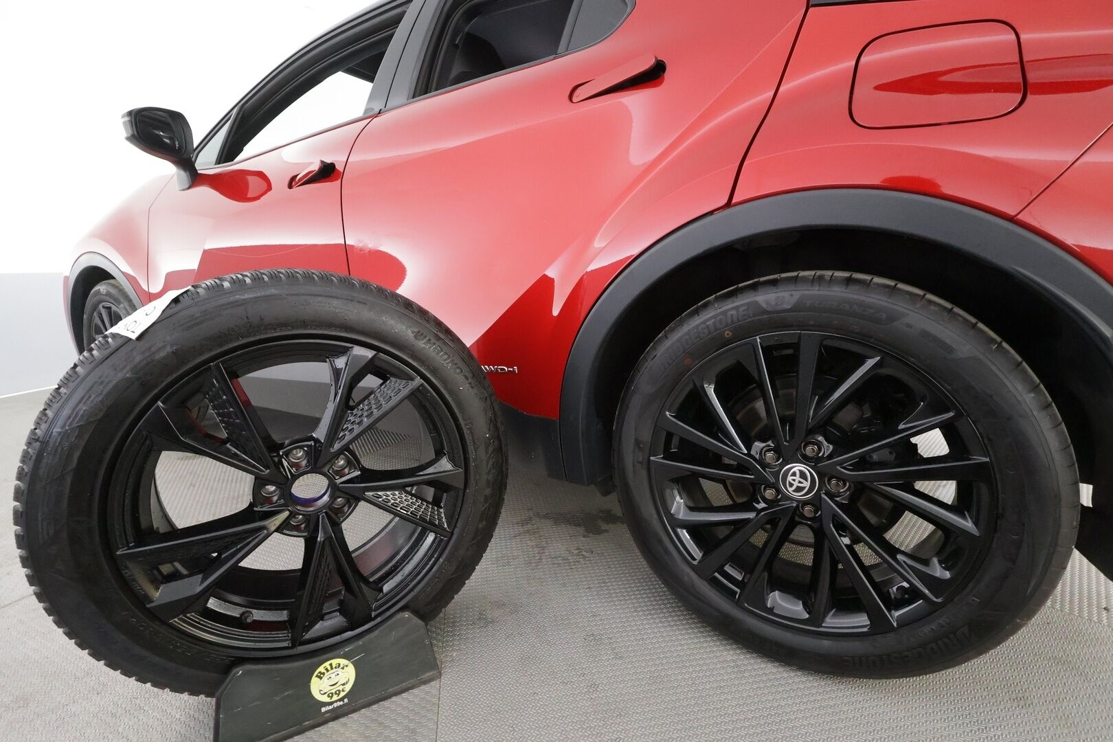 Toyota C-HR 2024 2,0 Hybrid AWD-i GR SPORT - | HUD | JBL | Adapt.vakkari | P.kamera | Muistipenkki |Sporttipenkit |  Navi | KeylessGo | Kahdet renkaat aluvanteilla | Merkkihuollettu