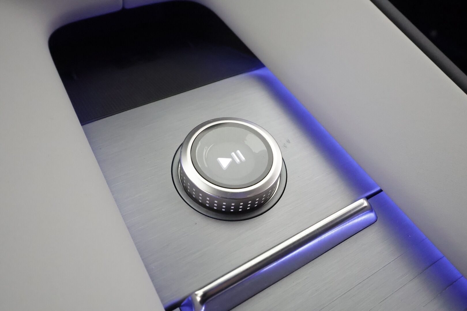 Polestar 4 2024 Long Range Dual motor * Pilot assist / ILP / Lasikatto / HUD / Pixel-LED / H/K / 360-Kamera / Sähkösäätöiset istuimet * - Tulossa Tampereelle!