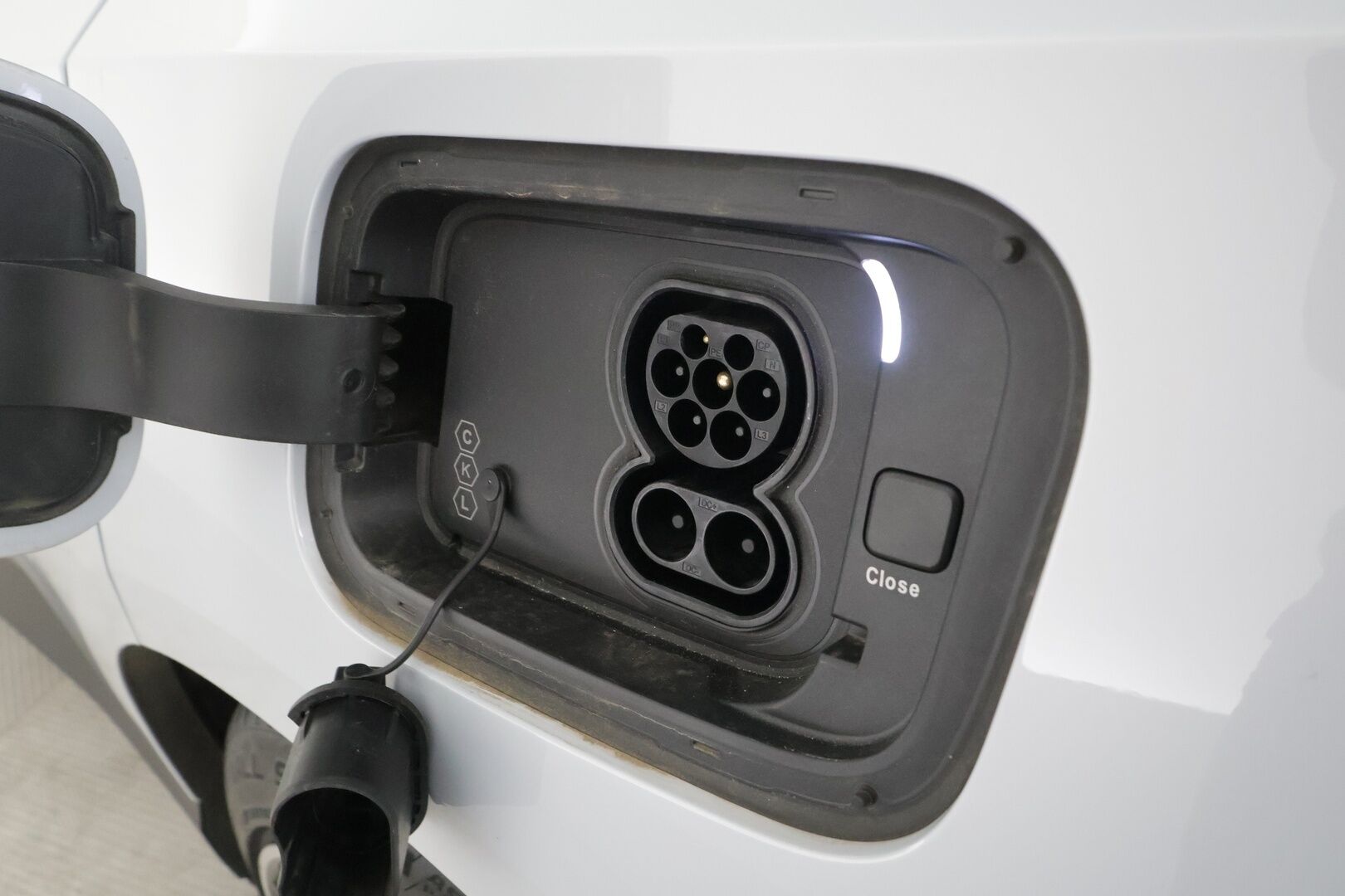 Polestar 4 2024 Long Range Dual motor * Pilot assist / ILP / Lasikatto / HUD / Pixel-LED / H/K / 360-Kamera / Sähkösäätöiset istuimet * - Tulossa Tampereelle!
