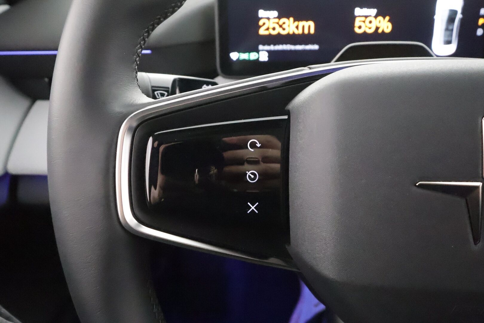 Polestar 4 2024 Long Range Dual motor * Pilot assist / ILP / Lasikatto / HUD / Pixel-LED / H/K / 360-Kamera / Sähkösäätöiset istuimet * - Tulossa Tampereelle!