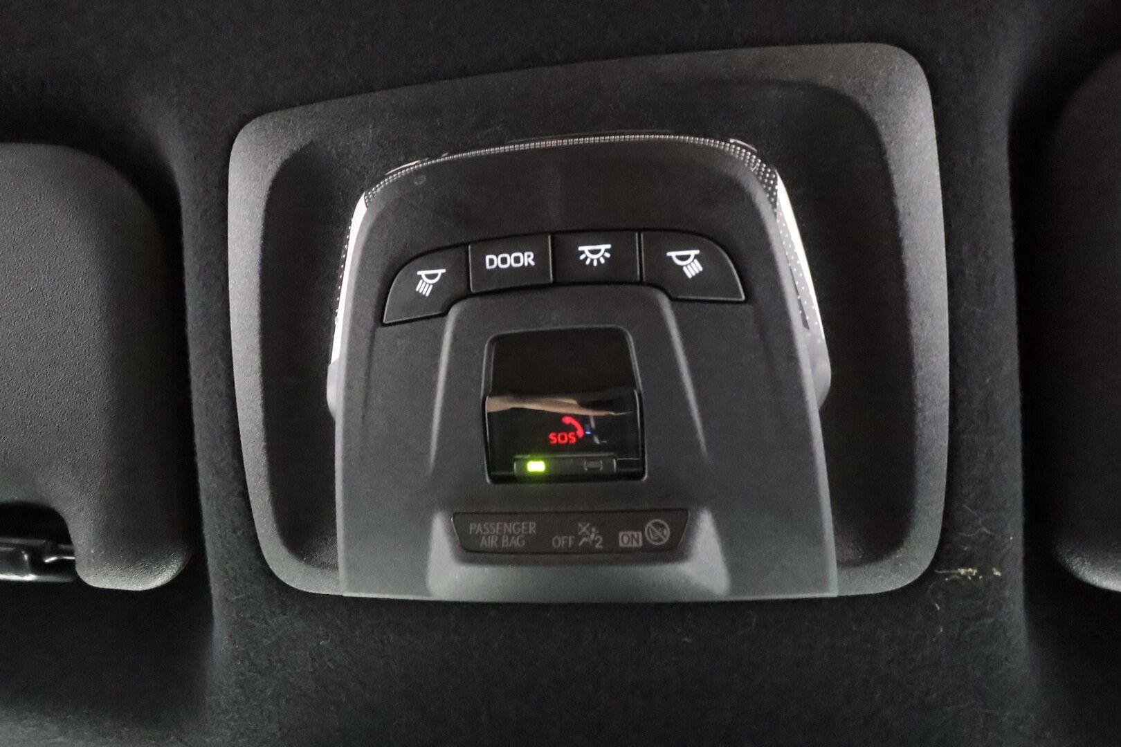 TOYOTA COROLLA CROSS 2023 2.0 Hybrid AWD-i Premium - | ACC | JBL | P.Kamera | Sähköpenkki | Digimittari | Ratinlämmitin | Keylessgo | Nahat | LED | Ratinlämmitin |