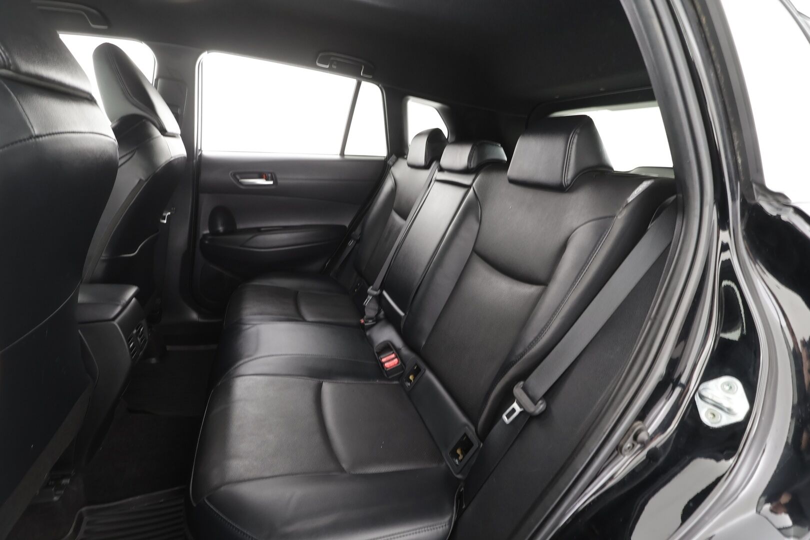 TOYOTA COROLLA CROSS 2023 2.0 Hybrid AWD-i Premium - | ACC | JBL | P.Kamera | Sähköpenkki | Digimittari | Ratinlämmitin | Keylessgo | Nahat | LED | Ratinlämmitin |