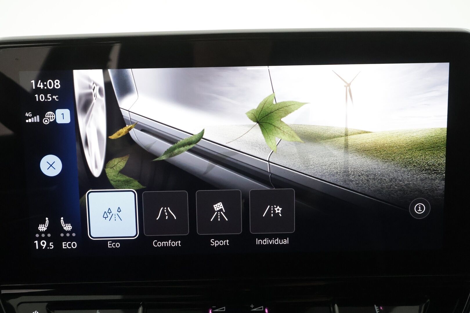 VOLKSWAGEN ID.4 2023 Pro Performance 150kW - | ACC | ILP | 360° | Koukku | Sähkökontti | Travel assist | Lämm. tuulilasi  | Kahdet renkaat aluvantein | Merkkihuollot |