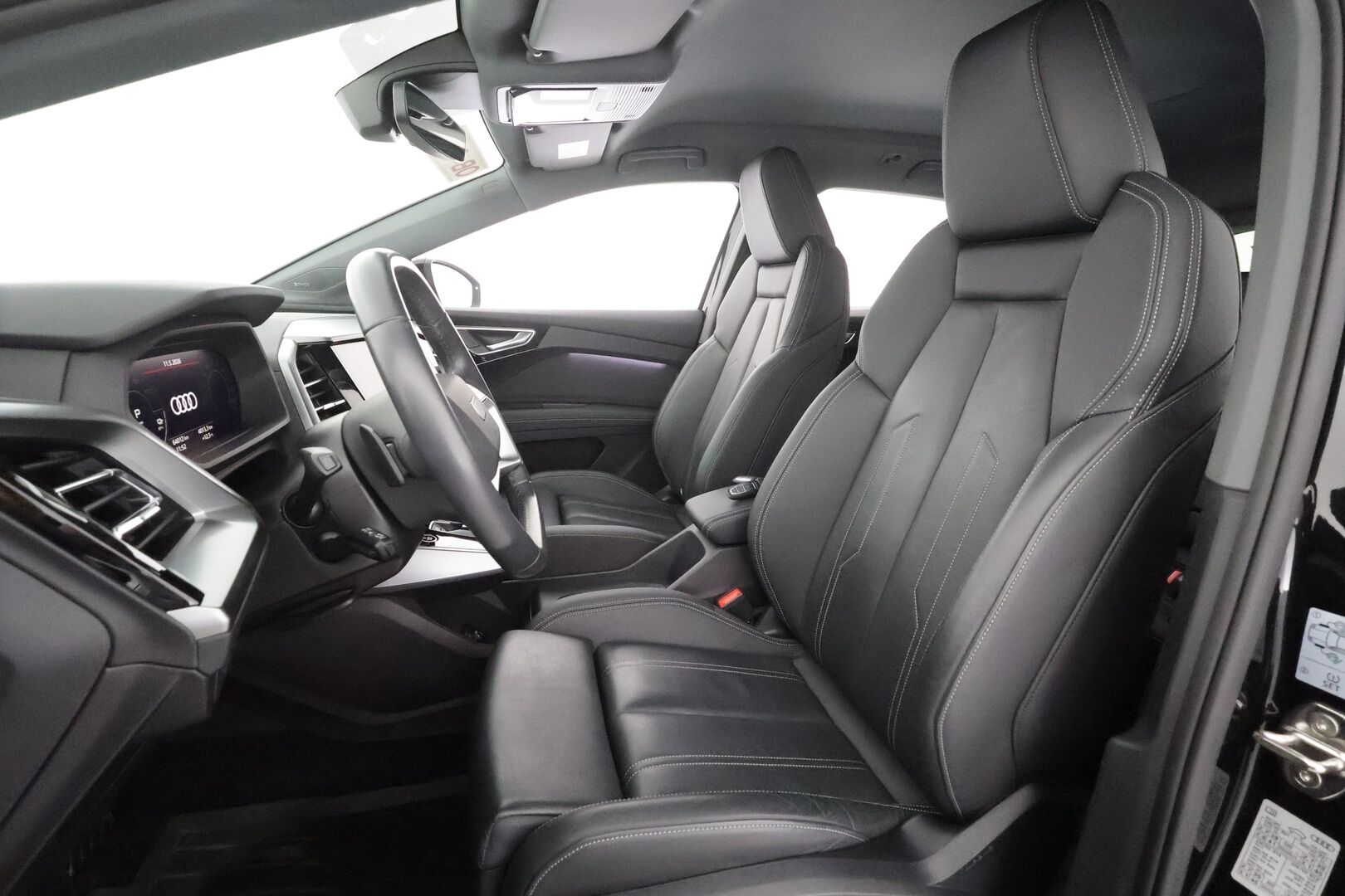 AUDI Q4 E-TRON 2024 82kWh 50 e-tron Quattro - ACC | SONOS | ILP | Koukku | Matrix | Nahat | Sähköpenkki | P.kamera