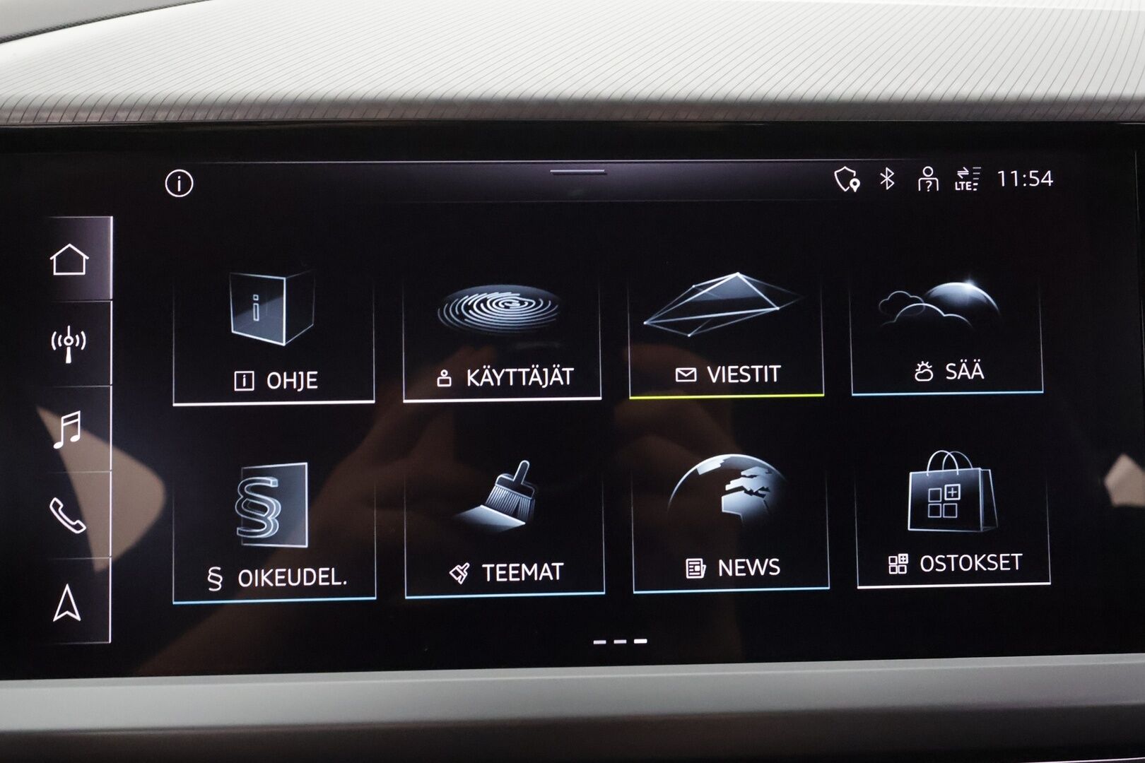 AUDI Q4 E-TRON 2024 82kWh 50 e-tron Quattro - ACC | SONOS | ILP | Koukku | Matrix | Nahat | Sähköpenkki | P.kamera