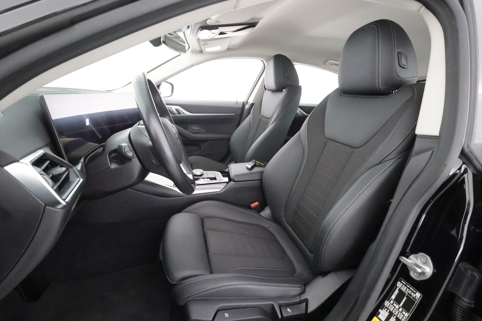 BMW I4 2024 eDrive 40e Gran Coupe - | LED |  Puolinahat | P.Kamera | Vakkari | Kaistavahti | Sporttipenkit | Navi | Apple&Android |