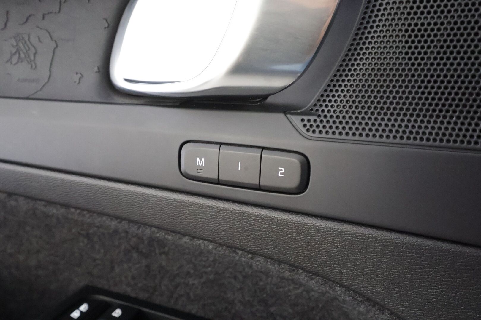 Volvo XC40 2023 Recharge Single Plus aut - ILP | ACC | LED | Kamera | Muistipenkki | Navi | SOH 96.6% | Kahdet renkaat aluvanteilla | Merkkihuollettu