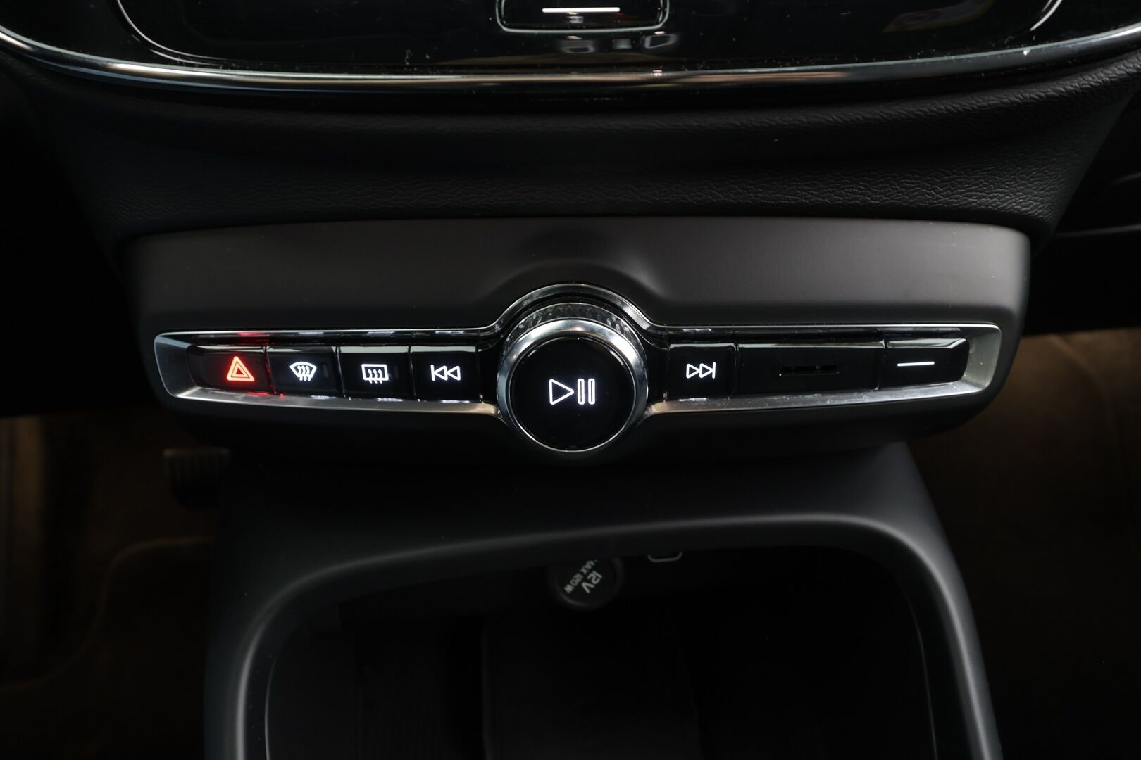 Volvo XC40 2023 Recharge Single Plus aut - ILP | ACC | LED | Kamera | Muistipenkki | Navi | SOH 96.6% | Kahdet renkaat aluvanteilla | Merkkihuollettu