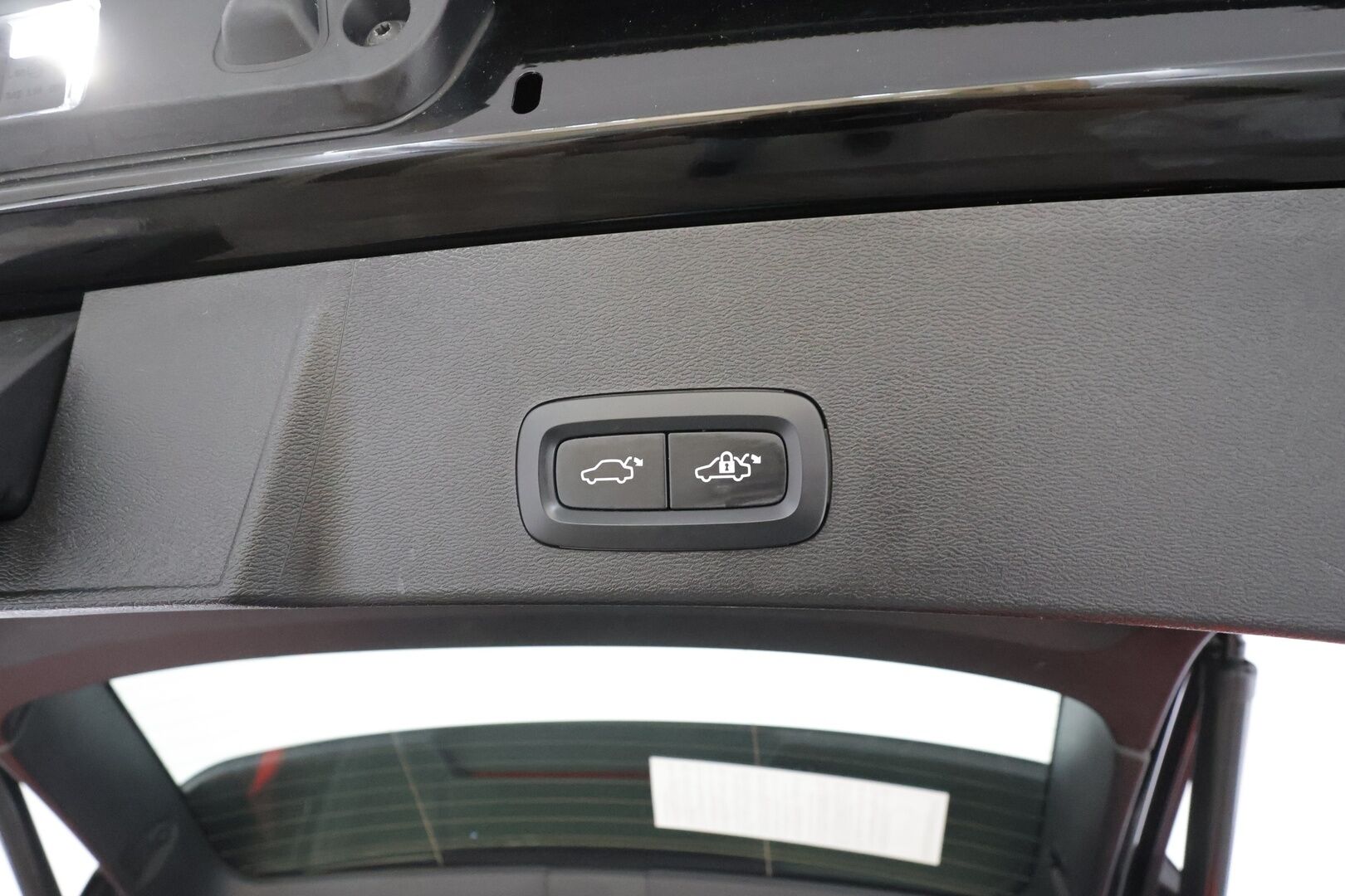 Volvo XC40 2023 Recharge Single Plus aut - ILP | ACC | LED | Kamera | Muistipenkki | Navi | SOH 96.6% | Kahdet renkaat aluvanteilla | Merkkihuollettu
