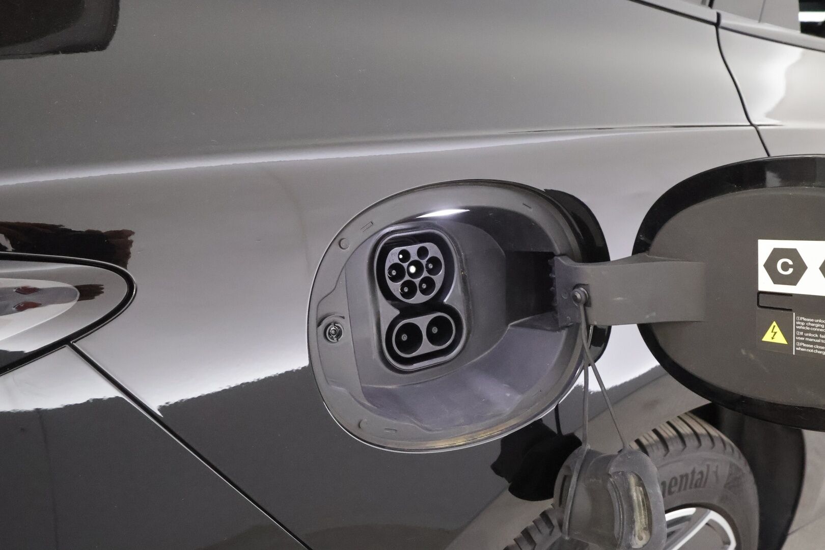 BYD SEAL 2025 Seal EV Design RWD 82,5kWh - | ACC | ILP | Dynaudio | 360° | Ilmastoidut nahat | Lasikatto | Ratinlämmitin | LED | Navi | Keyless | Huippuvarusteet |